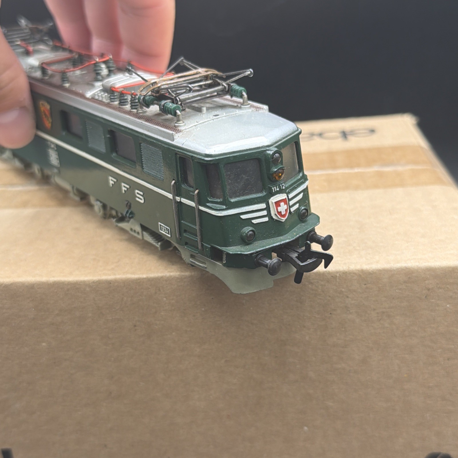 READ Vintage Early Fleischmann HO Scale Dual Motor DC SBB CFF 11412 Locomotive