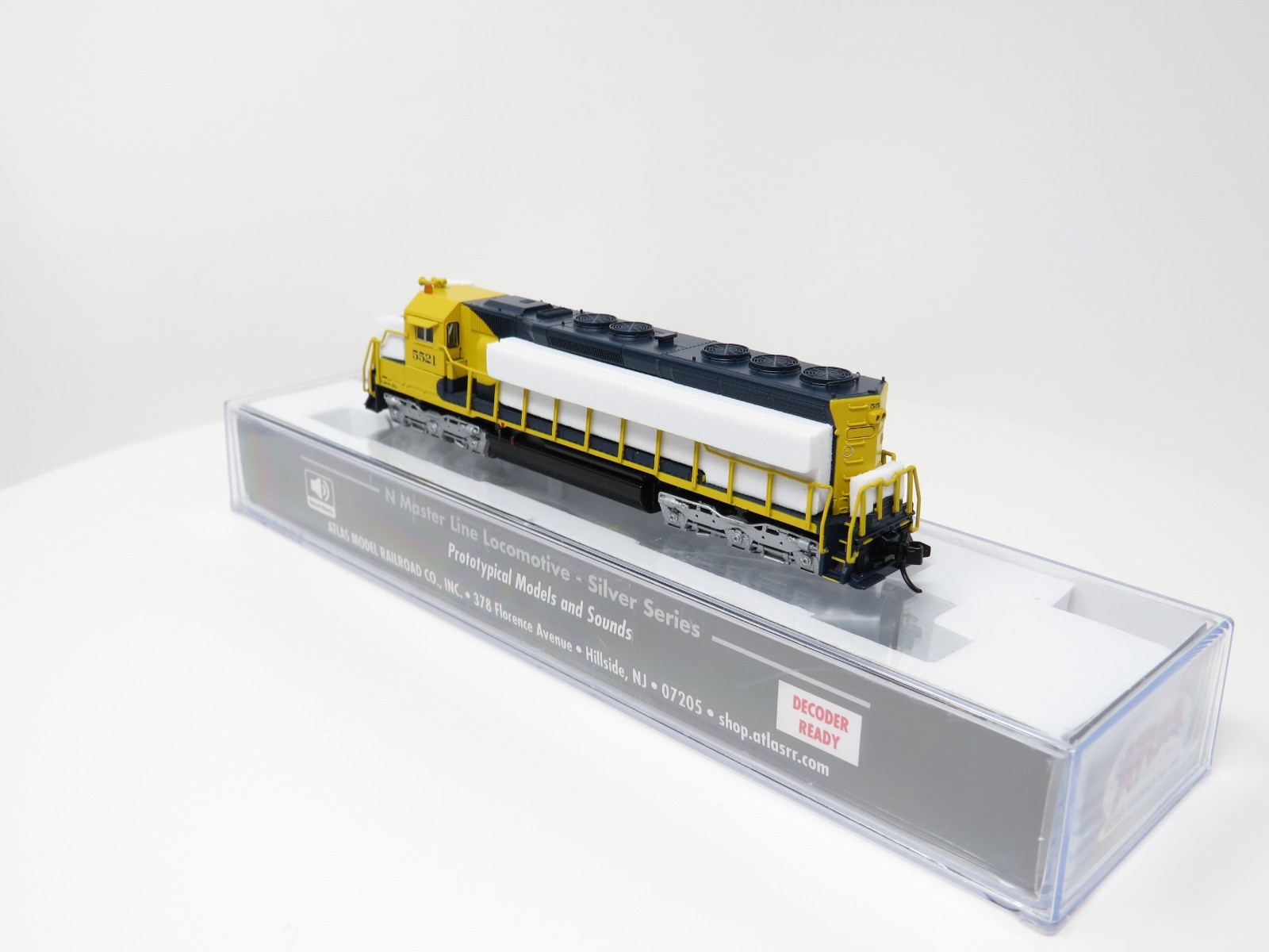 Atlas N 40006001 Santa Fe Warbonnet EMD SD45 Diesel Locomotive Freight Train