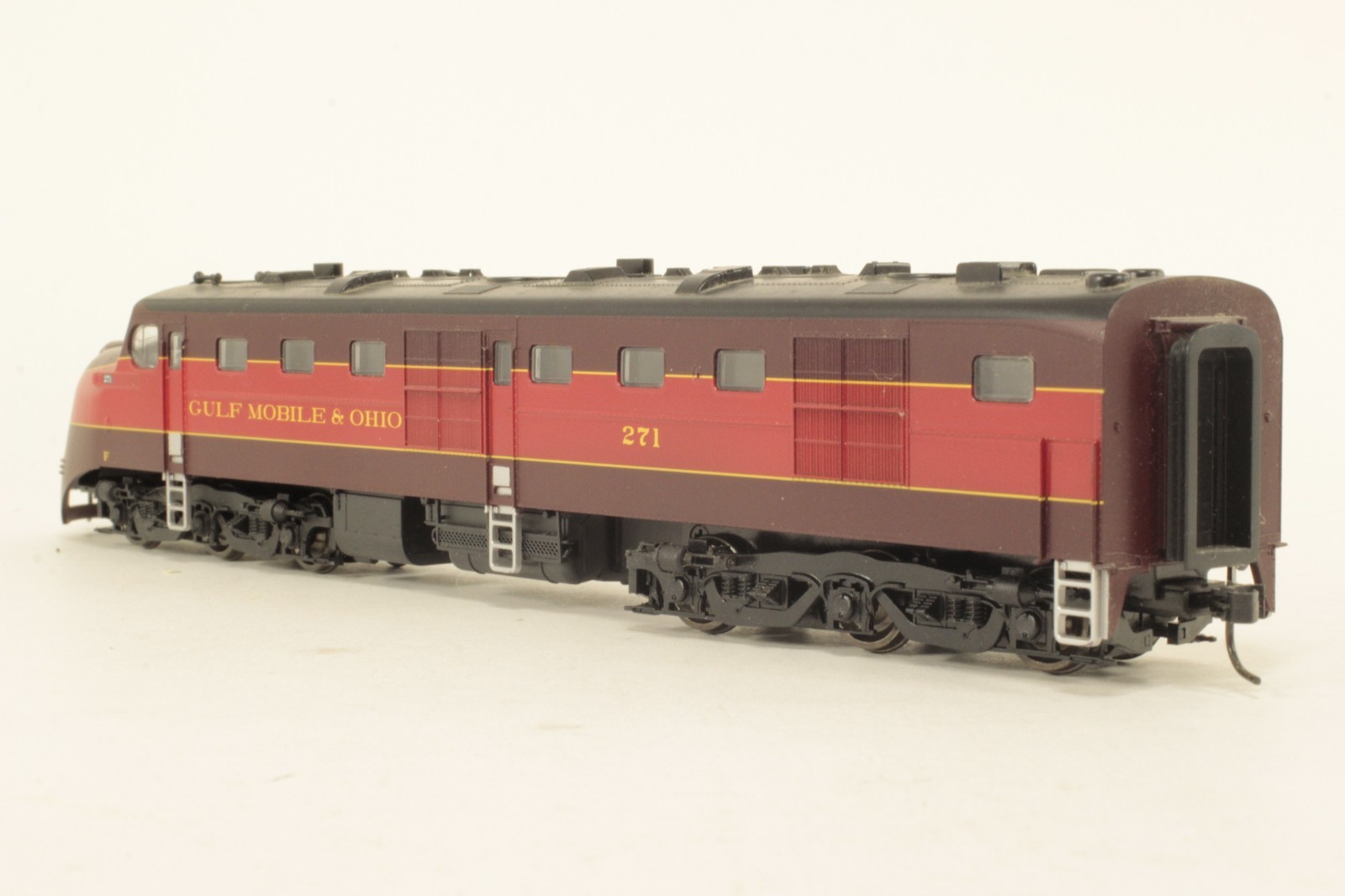 Proto1000 HO Scale Gulf Mobile and Ohio GM&O #271 DL-109 DC Powered Locomotive