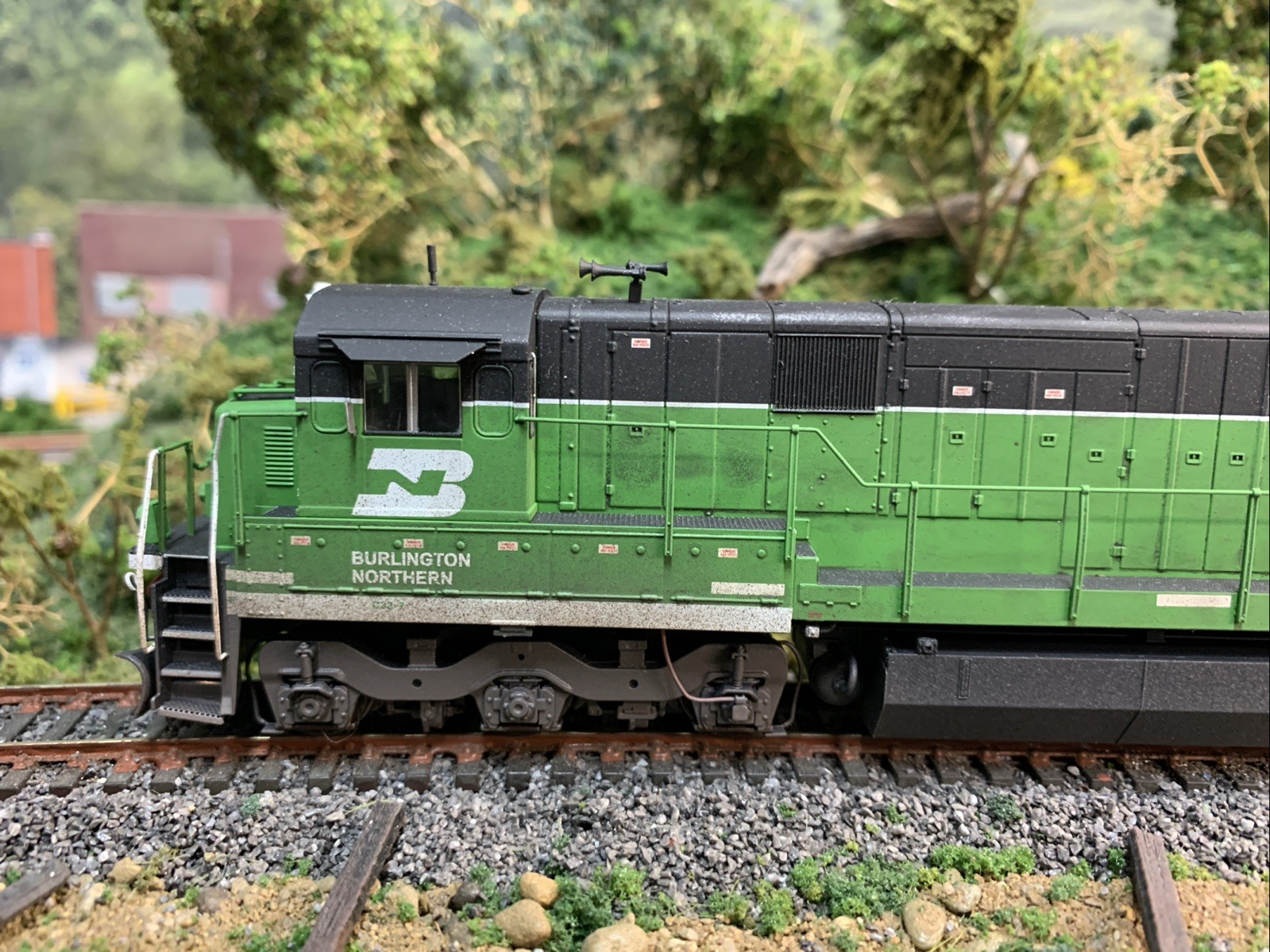 Rapido HO Burlington Northern C33-7 C36-7 #5047 DCC Sound Weathered BN BNSF
