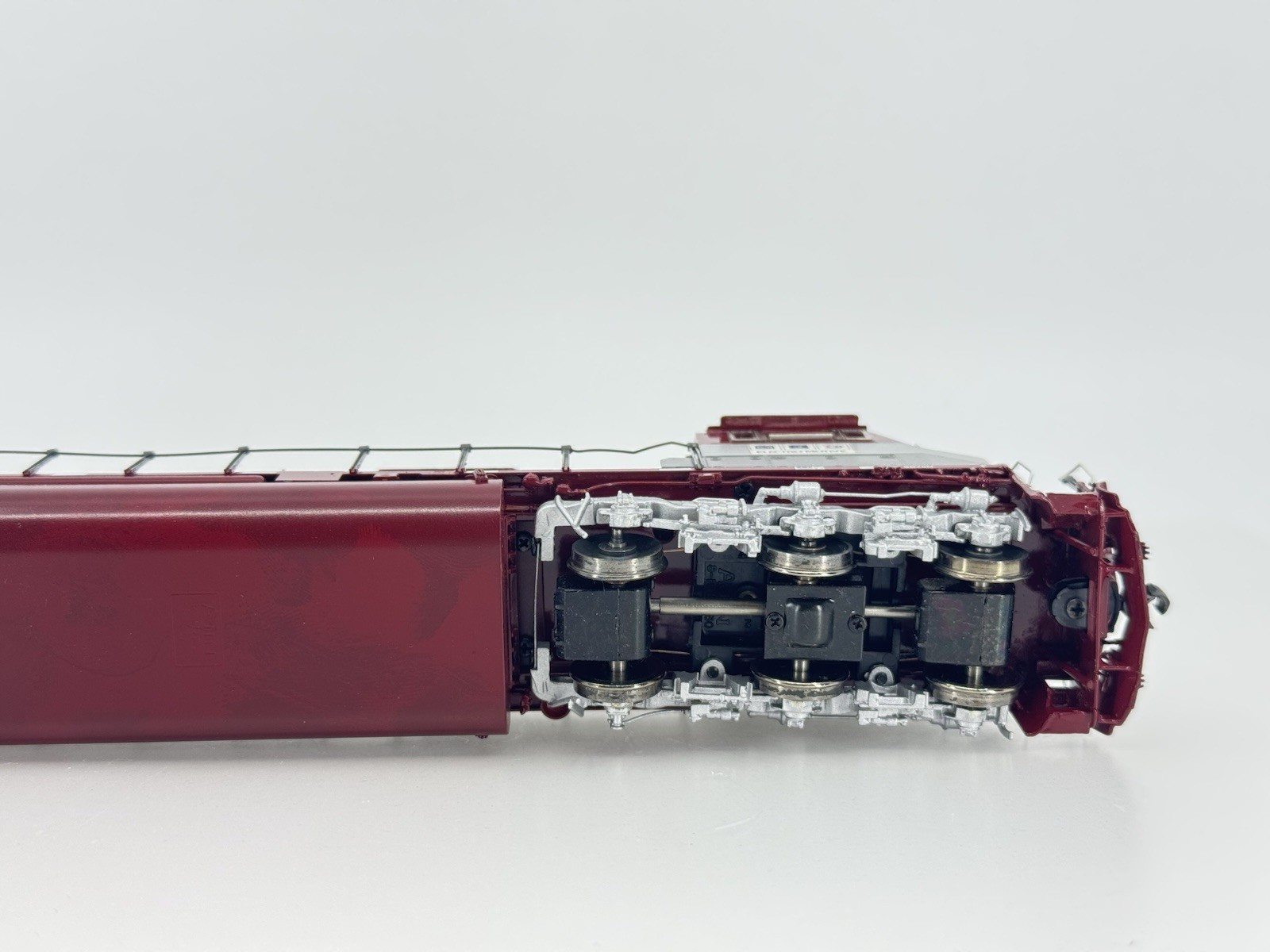 HO Overland Models OMI 5813.1 Electro Motive EMD SD70M Demo Diesel Locomotive