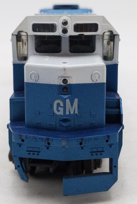 Athearn 4243 HO Scale DD40 GM Demonstrator Non-Powered Diesel Locomotive