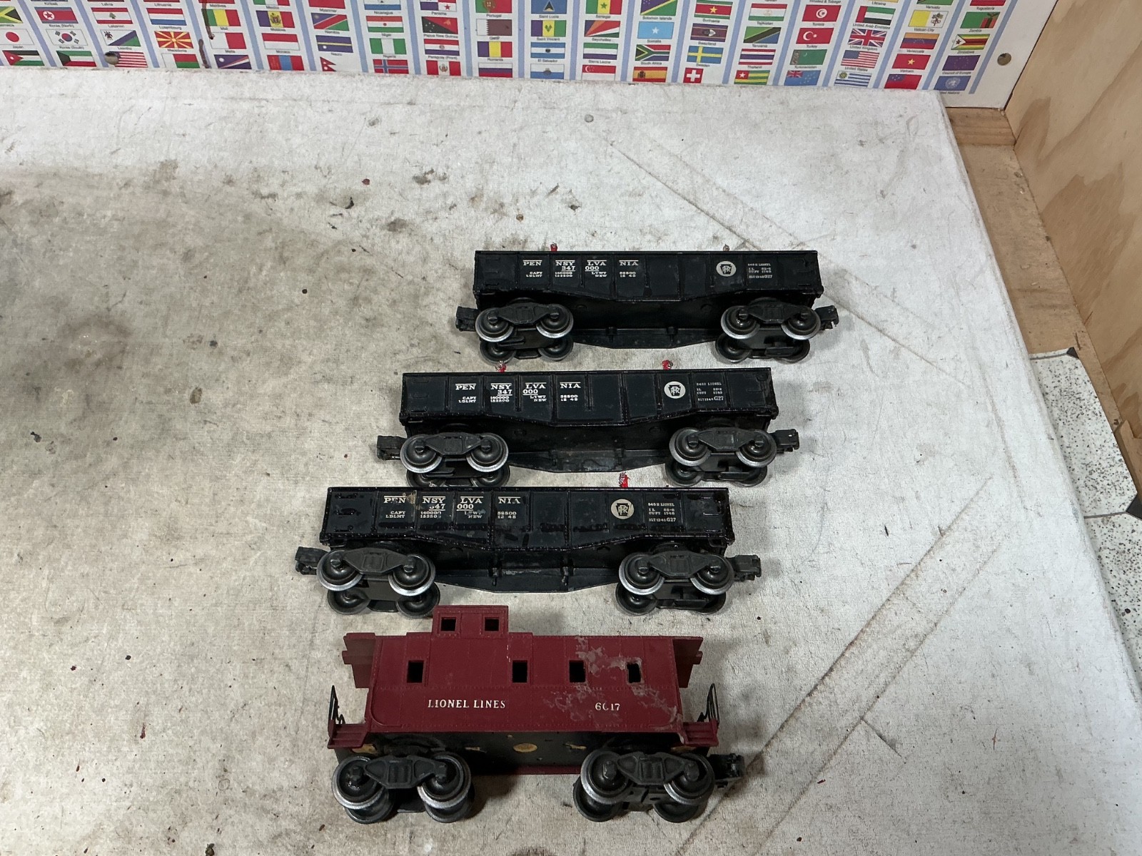 Lionel Postwar – Set 2036 Steam Engine 4 Freight Cars O Gauge / 027