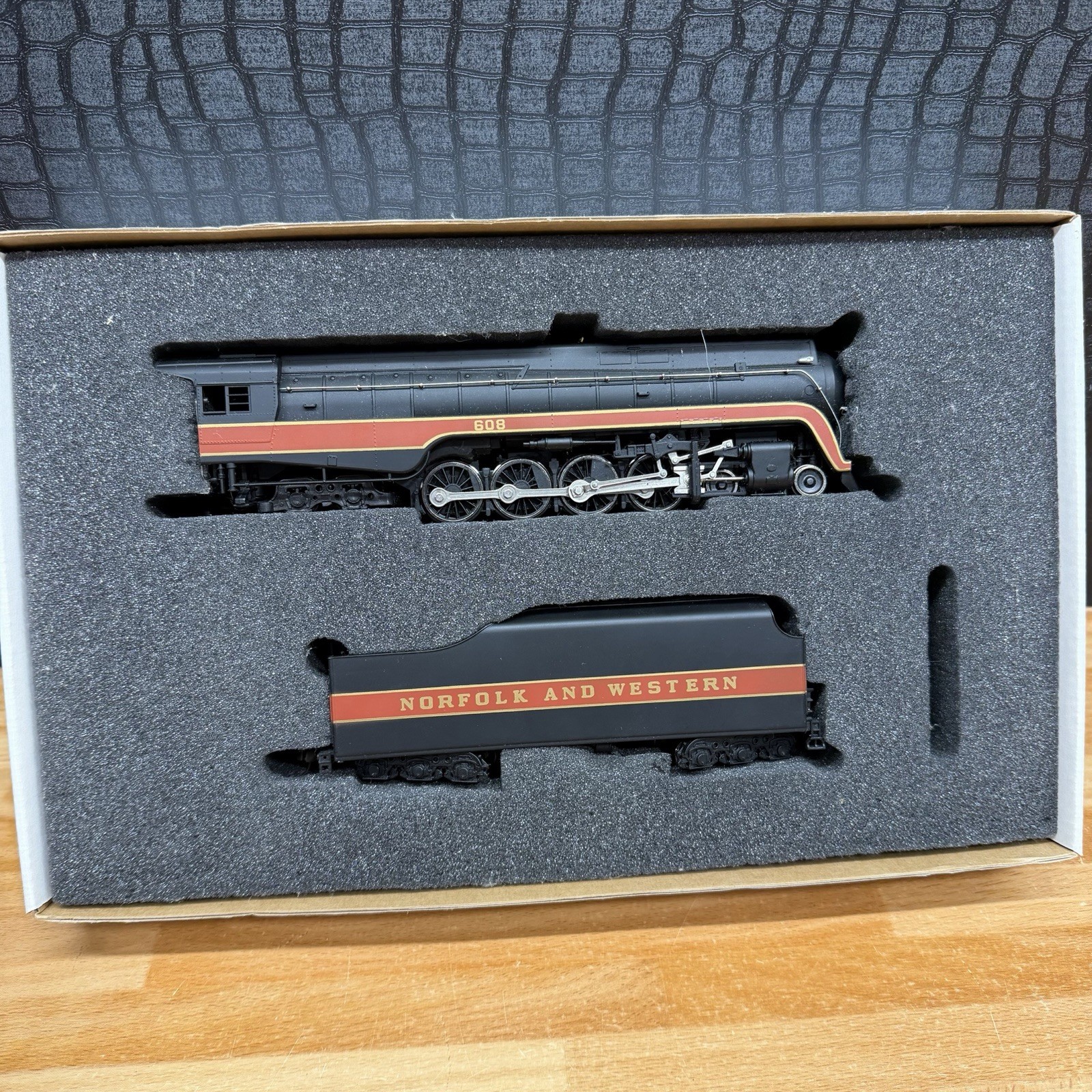 Bachmann #11315 HO 4-8-4 Class J Norfolk & Western #608 Pre-Owned N&W steam