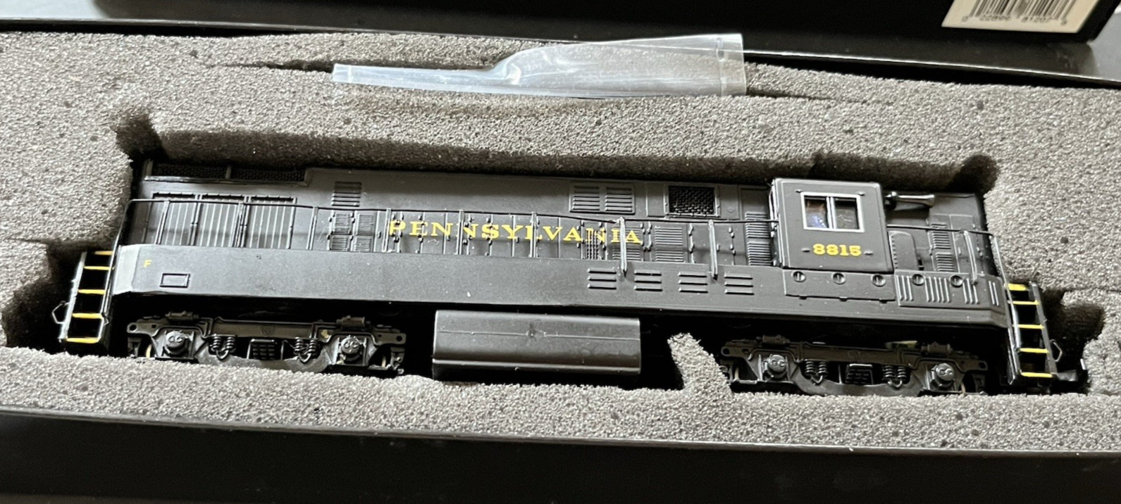 Bachmann Spectrum Item 81207 Fairbanks Morse H16-44 Diesel (Pennsylvania #8815)