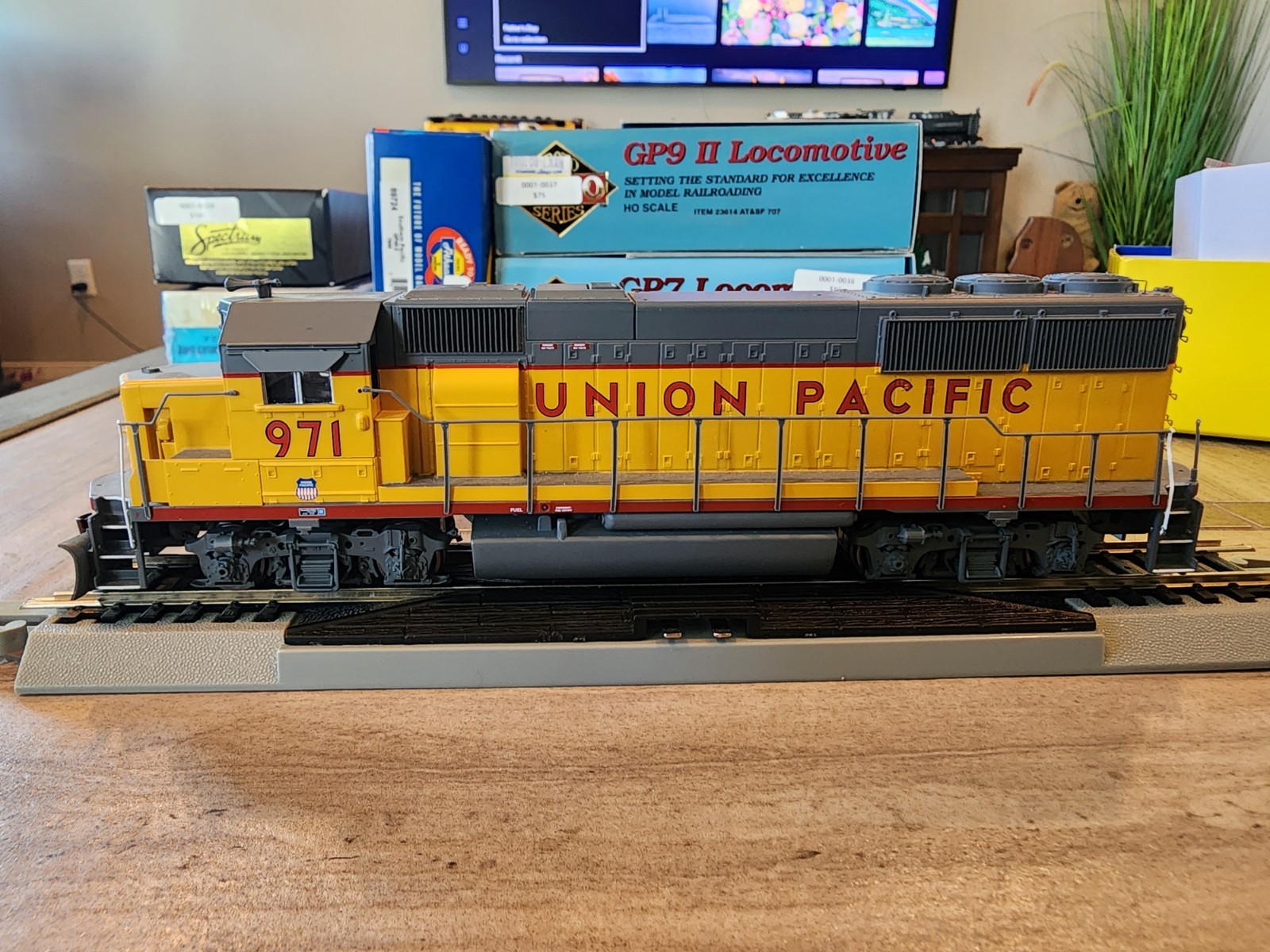 Athearn HO Union Pacific UP GP50 #971 TESTED RUNS WELL Not In Original Box