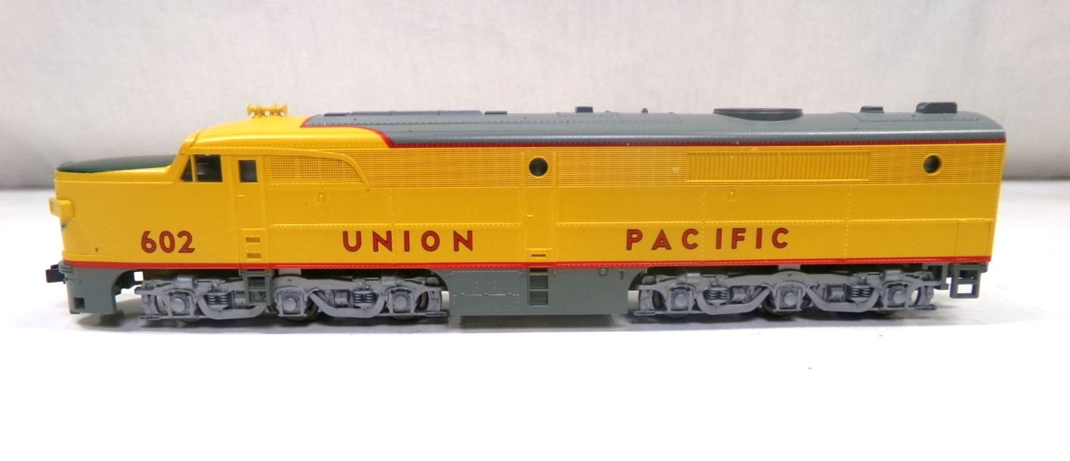 N scale Kato Union Pacific Alco PA-1 diesel engine in orig box (lot N69)
