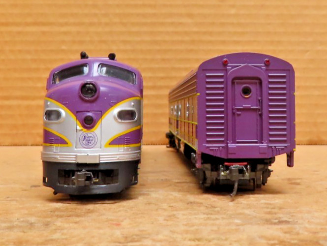 IHC EMD E8A/B-Unit Diesel Set Atlantis Coastline Ho Scale