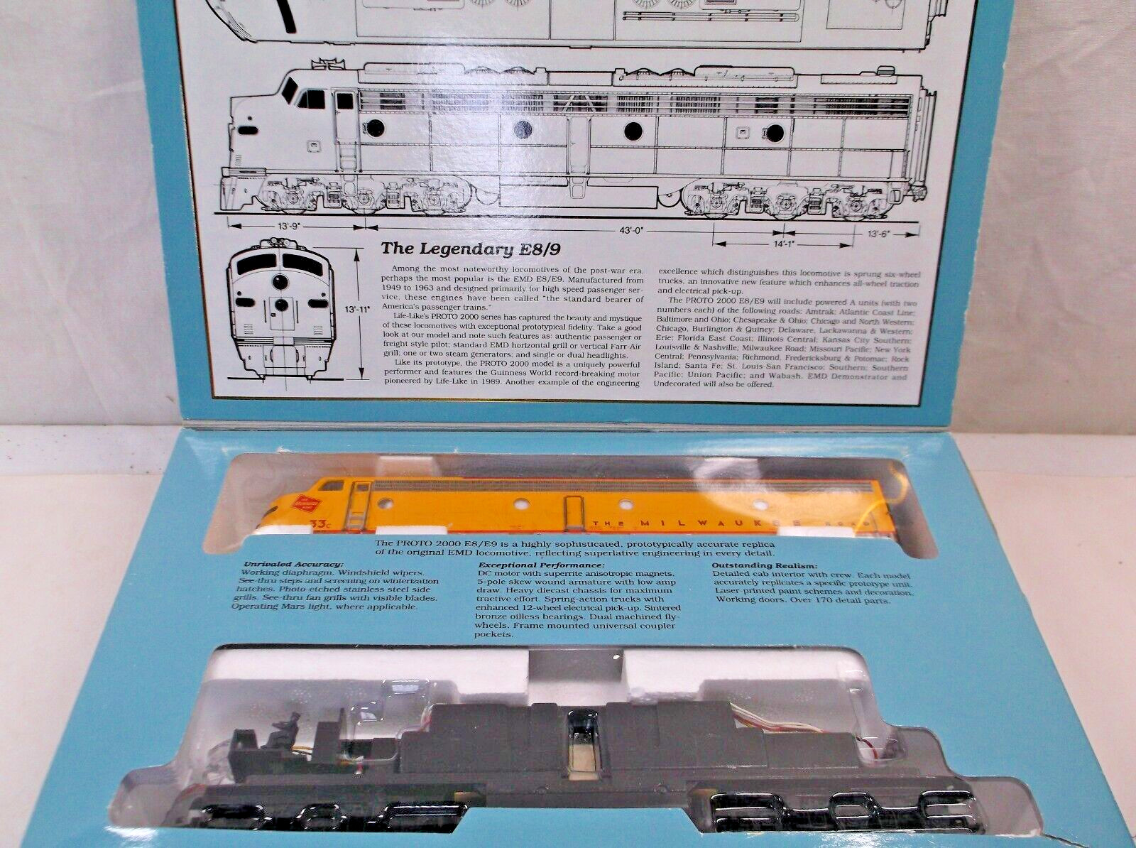 HO gauge Proto 2000 Milwaukee Road E8/9 diesel engine in OB (lot 634)