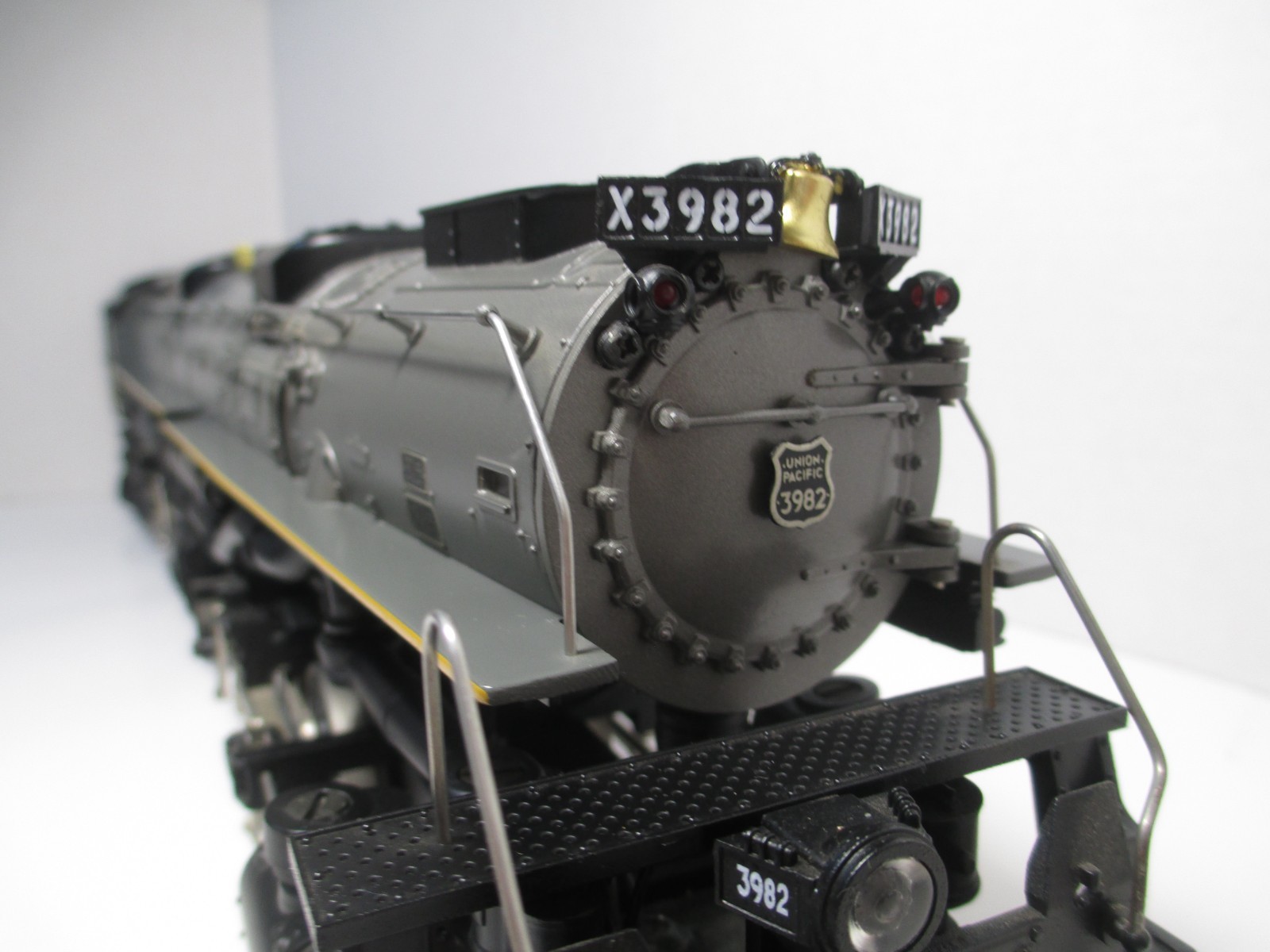 MTH Union Pacific No.3982 4-6-6-4 Die-Cast Challenger Loco & Tender P/S READ