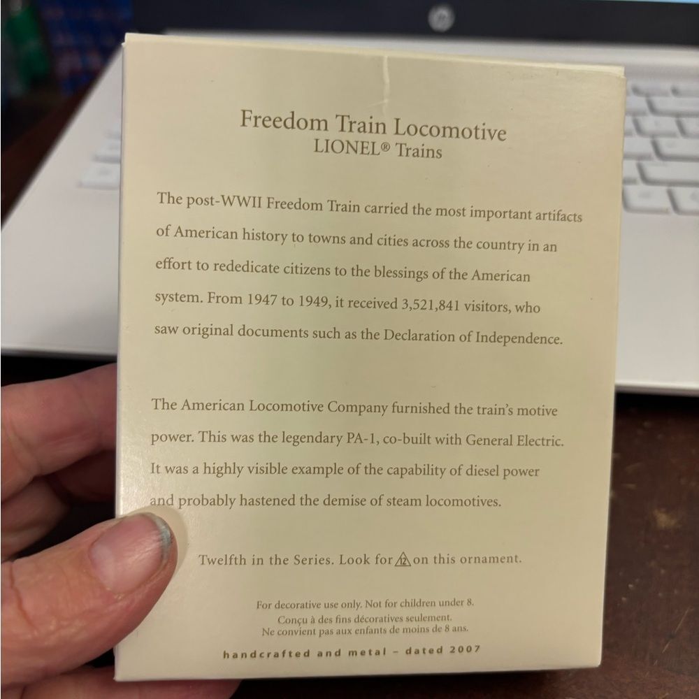 Collectible freedom train locomotive 2005 Hanging hallmark ornament Bnwb
