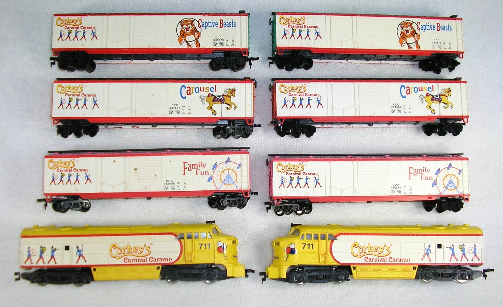 IHC/Mehano DL-109 Style #711 Corkey’s Carnival Caravan (2), Slovenia, NO Caboose