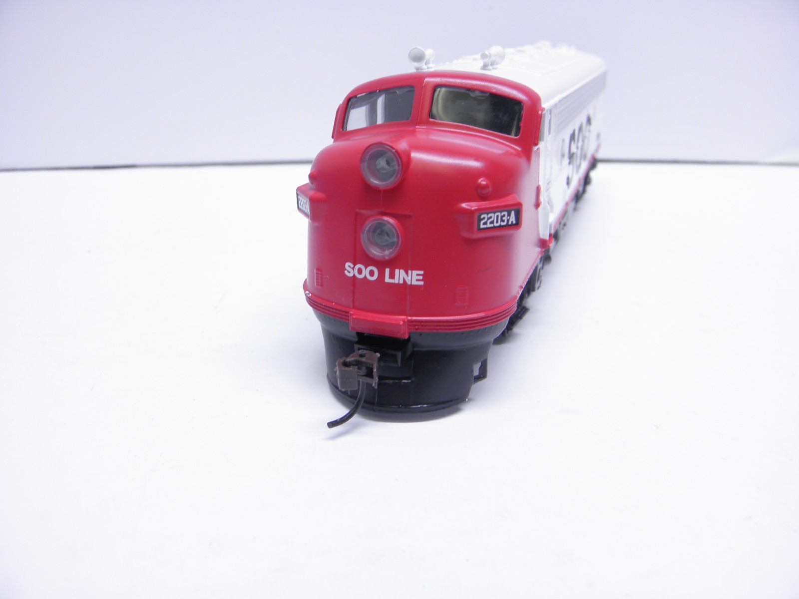 ATHEARN F7A-F7B – SOO LINE #2203-A & 2501-C – HO SCALE CHECKED & RUNS DC ONLY