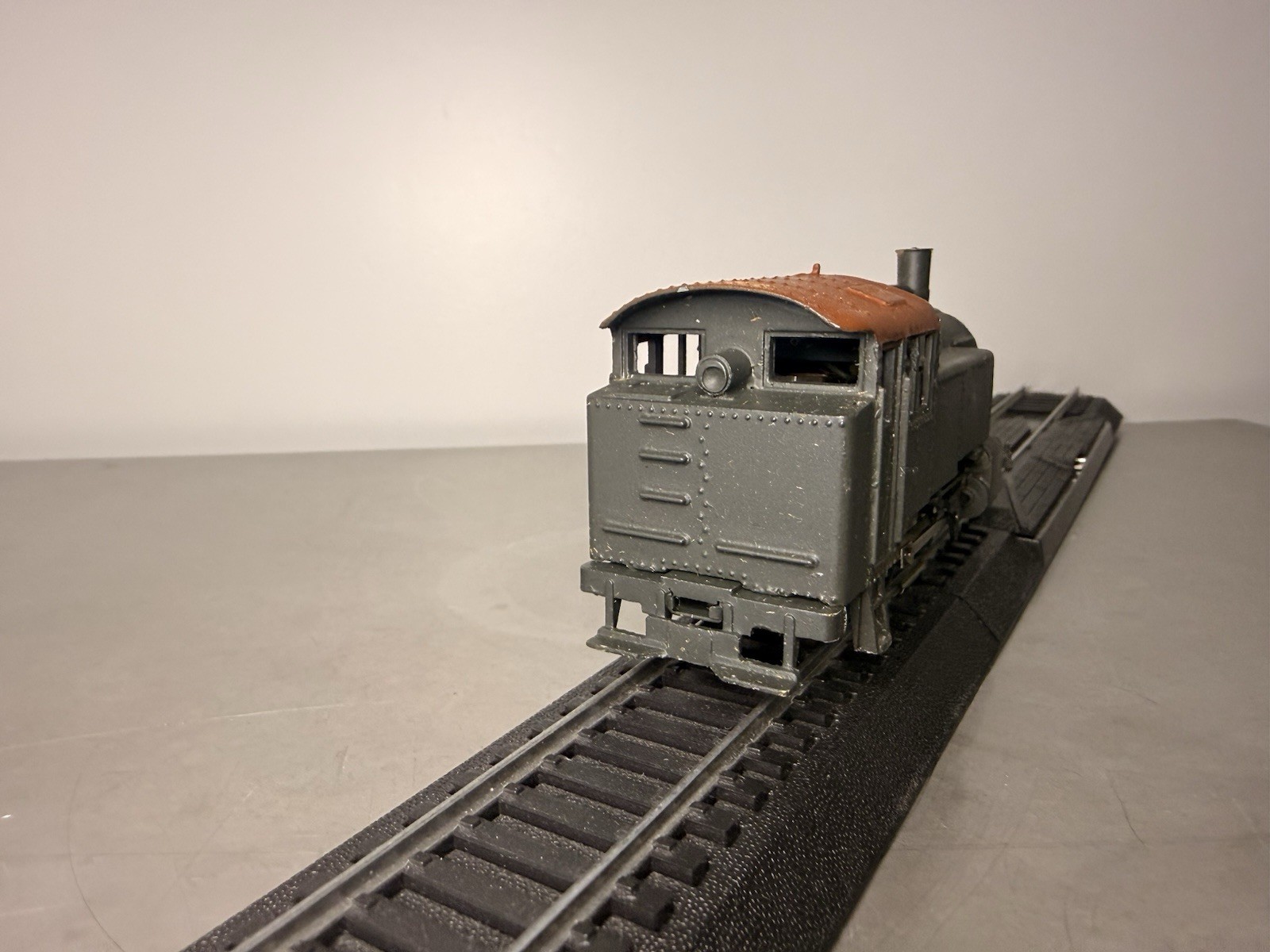 (2) Mantua Locomotives, 0-4-0 and 0-6-0. Runs well. HO Scale