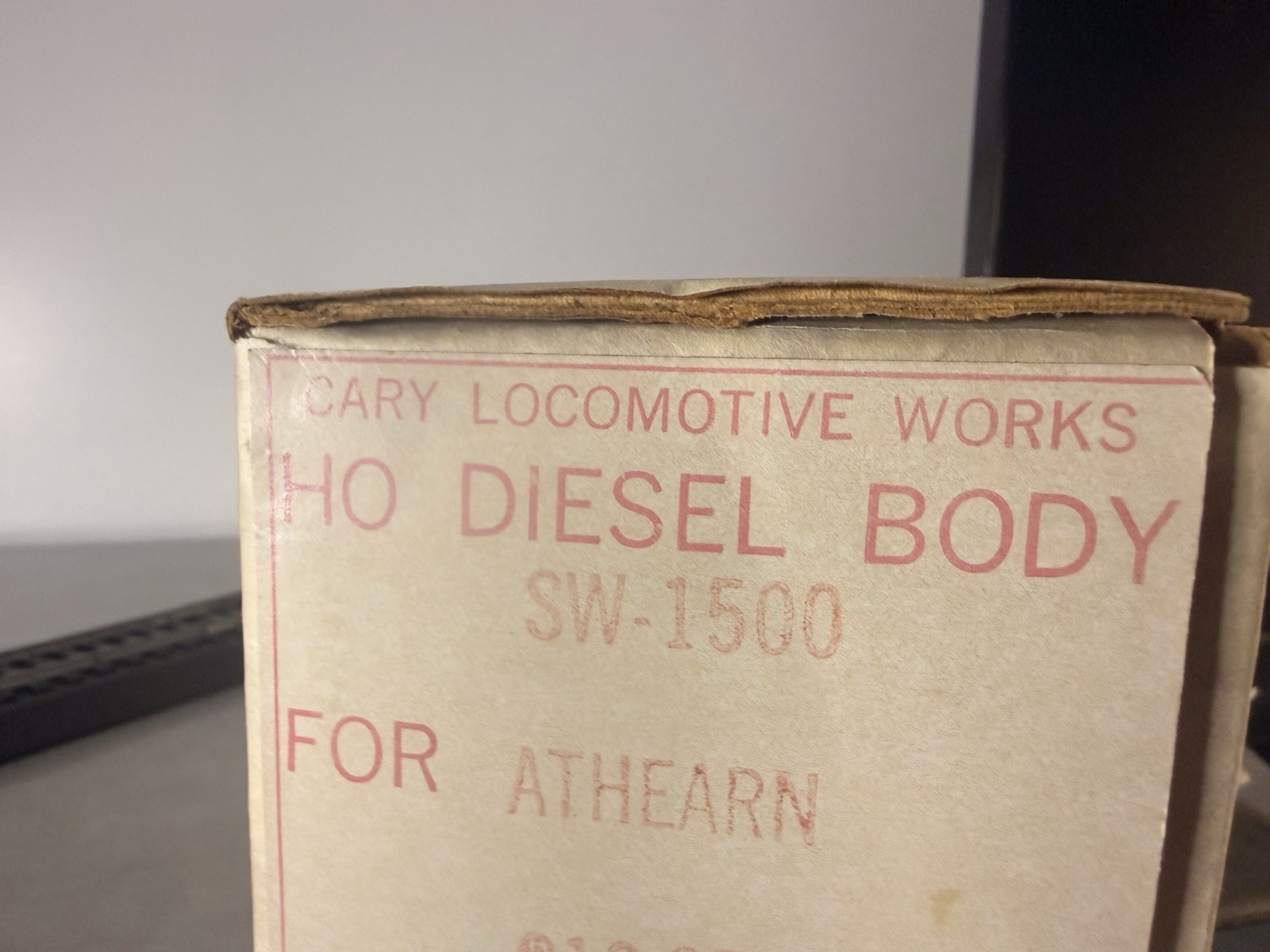 Vintage Cary Locomotive Works HO SW-1500 White Metal Body Kit for Athearn NOS