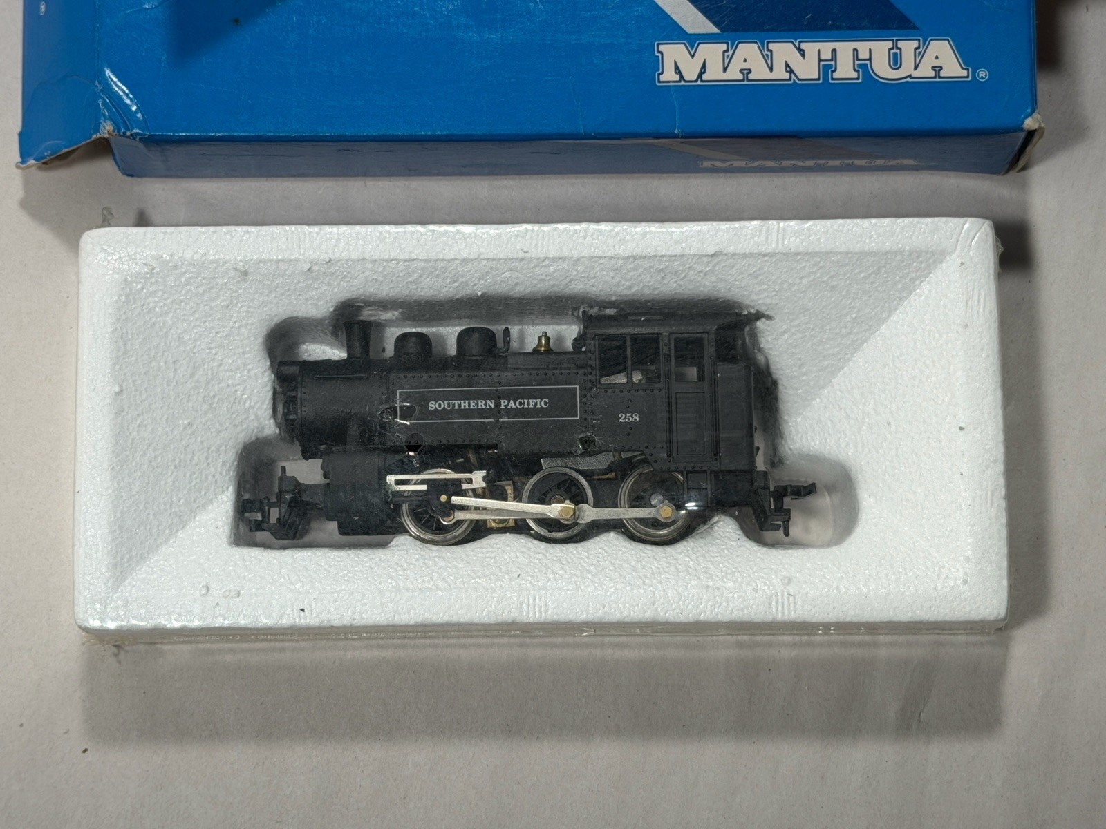 Vintage Factory Sealed Mantua 0-6-0 Little Six Southern Pacific 258 HO 302-011