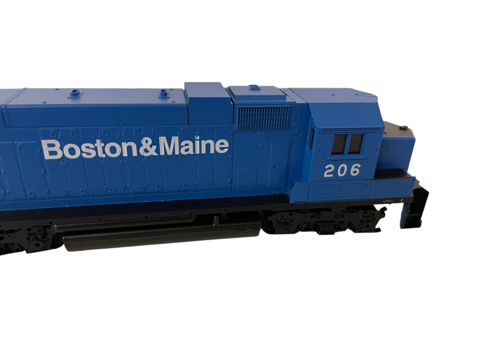 Athearn Trains In Miniate HO 206 Boston & Maine 4690 GP38-2 DMY