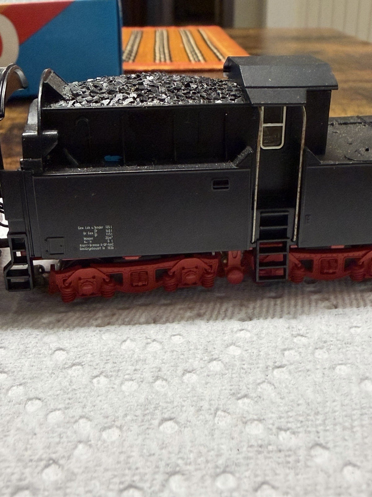 Märklin HO 3084 Deutsche Bahn Steam Locomotive 050082-7 2-10-0 Black/Red