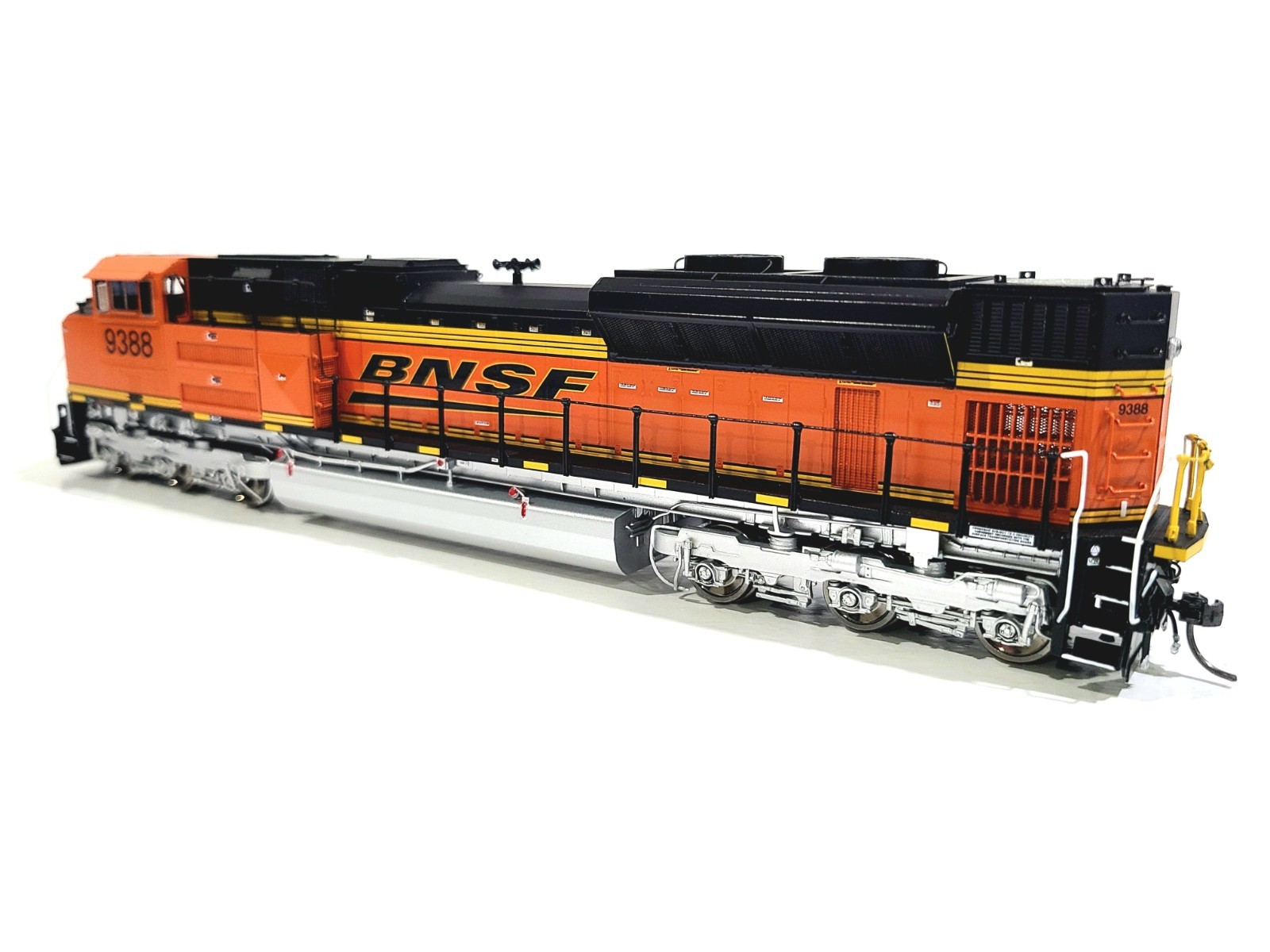 Division Point BNSF SD70ACe Burlington Northern SF #9388 HO Brass DP-2401.0 DCC