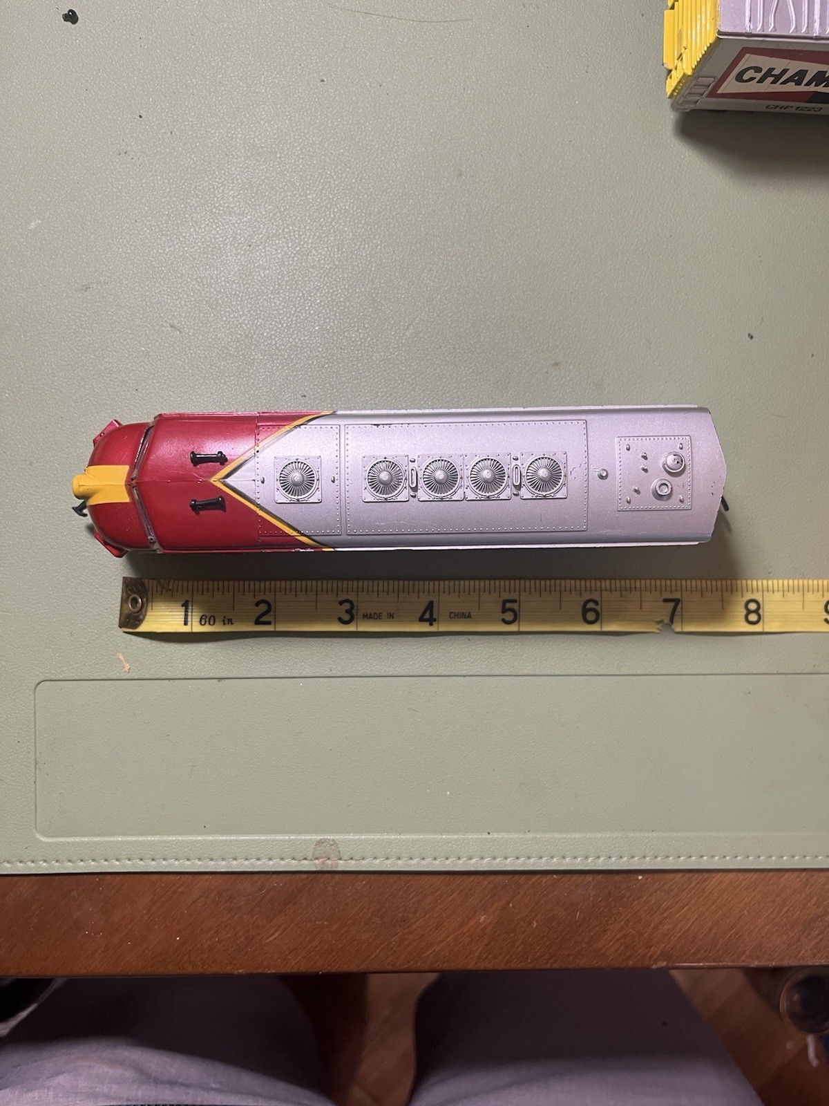 LIFE LIKE HO SCALE SANTA FE F7A POWERED DIESEL LOCOMOTIVE Red Silver