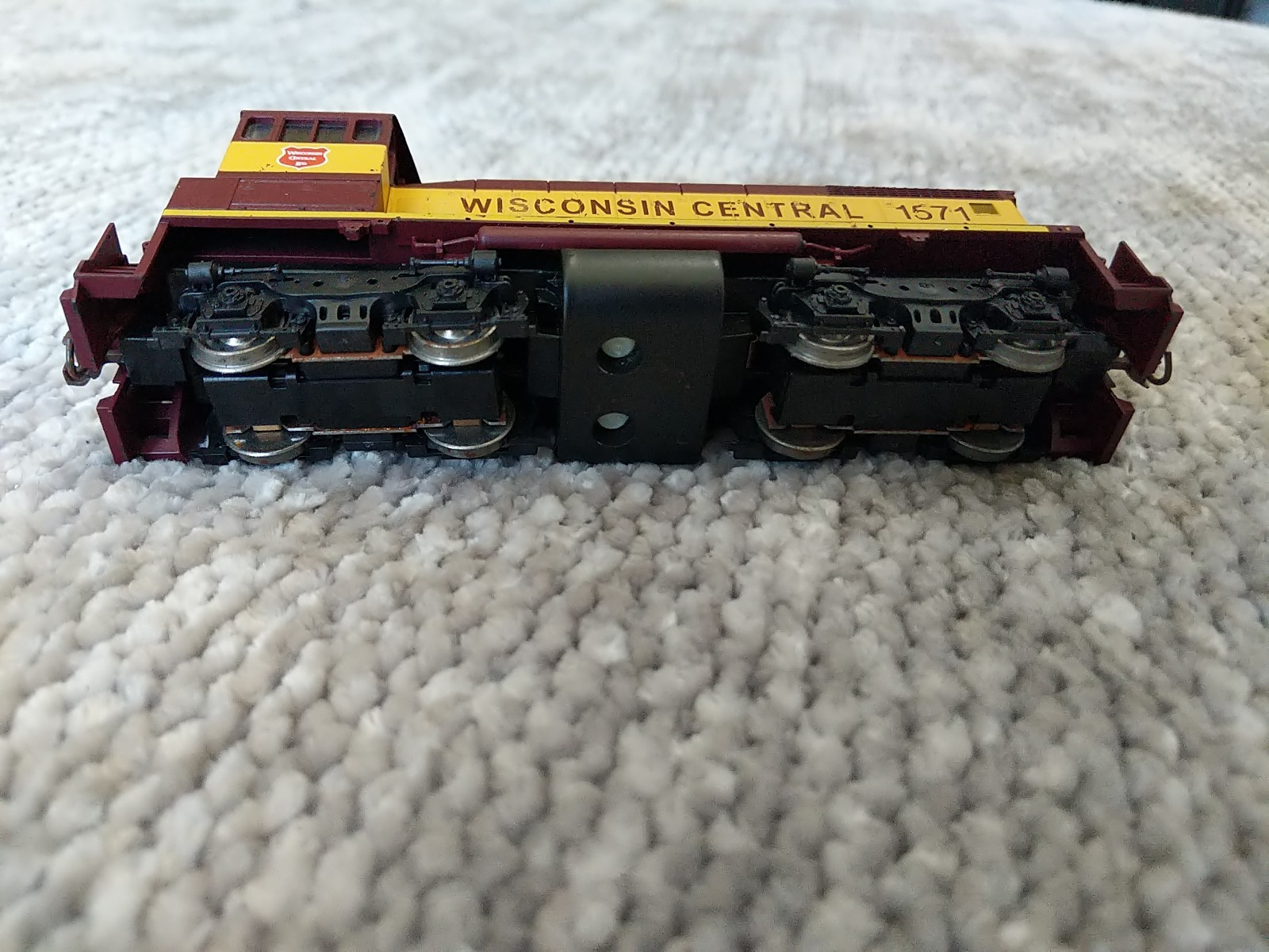 Athearn RTR HO Scale Wisconsin Central SW1500 Diesel Locomotive #1571