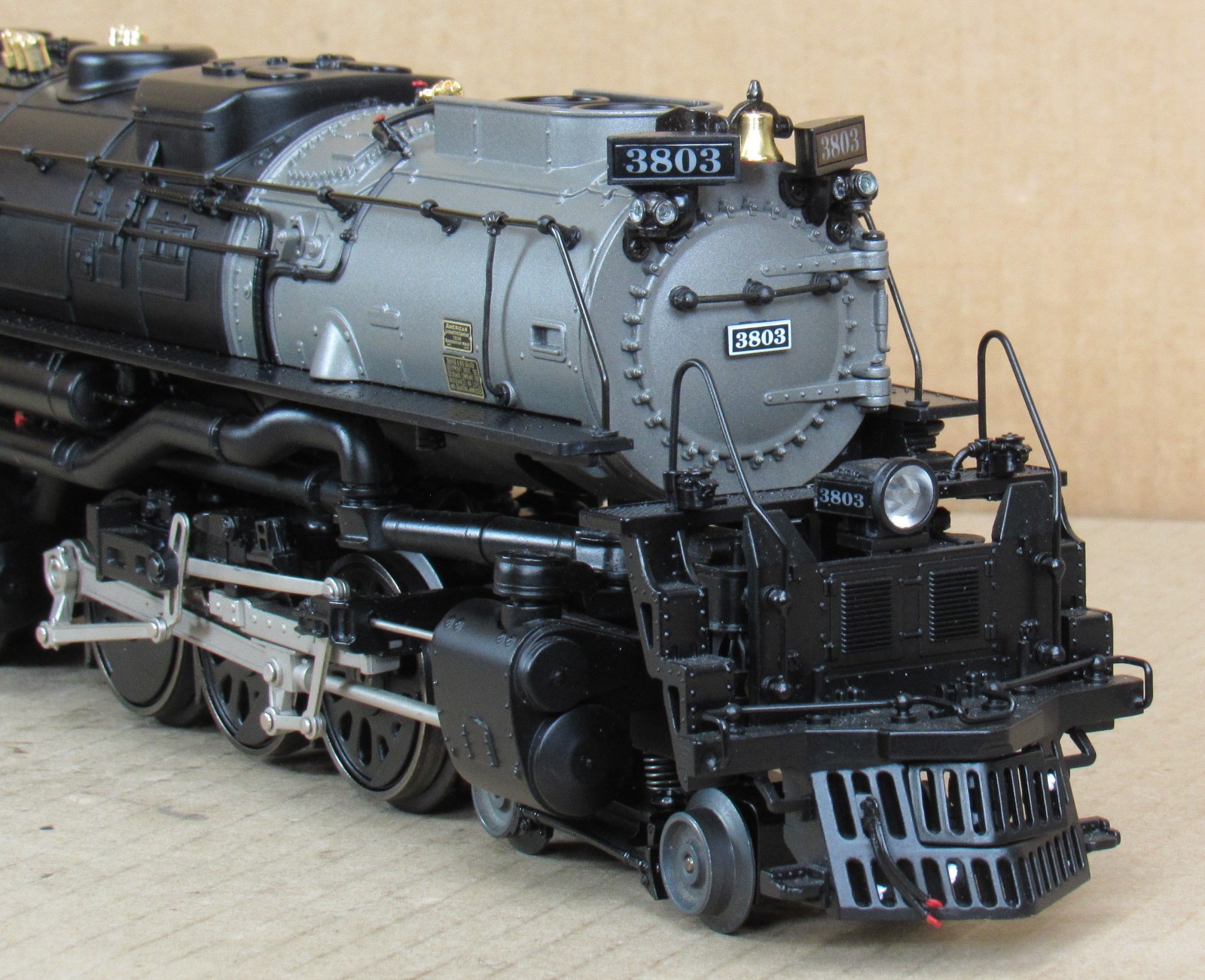 Lionel 38009 Rio Grande 4-6-6-4 “Challenger” Steam Engine w/TMCC/RS O-Gauge LNIB
