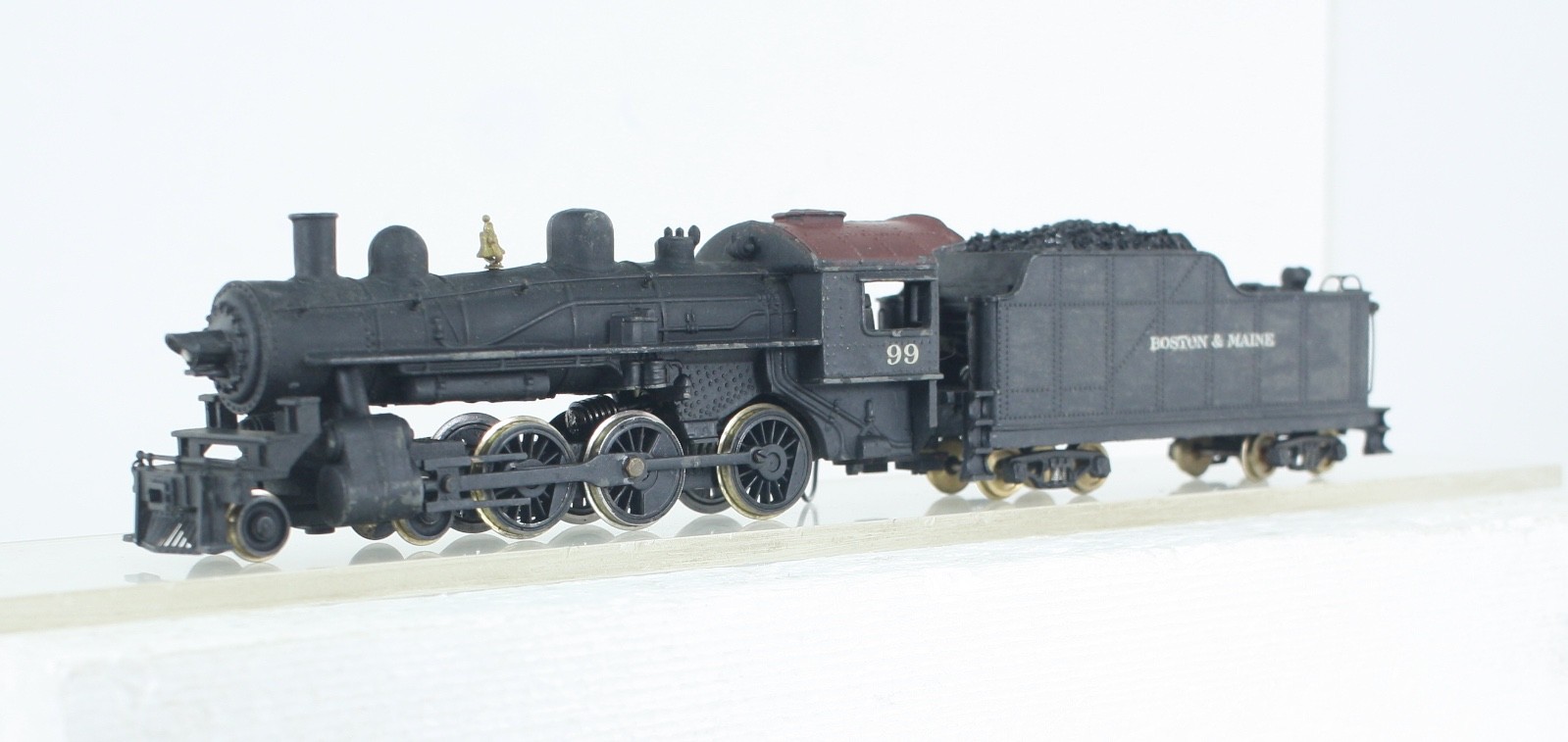 HO Scale Varney Boston & Maine 4-6-0 Locomotive & Tender Runs Excellent