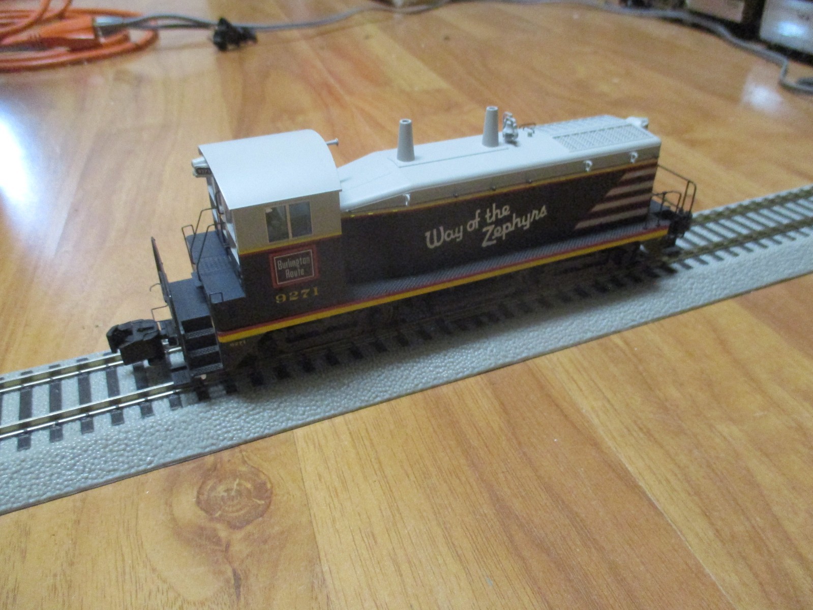 S Helper 00106 CB&Q SW-9 Diesel (5/29/26) Hirail AC