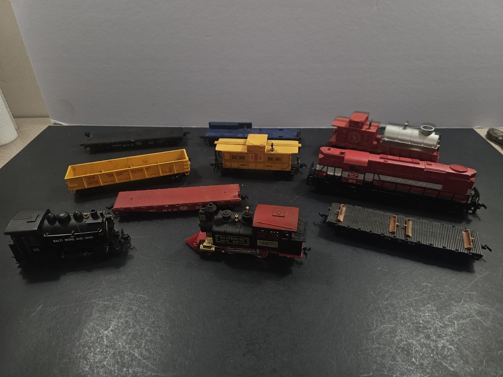 Life-Like HO Scale & Others UNTESTED LOT Estate Find See Pics