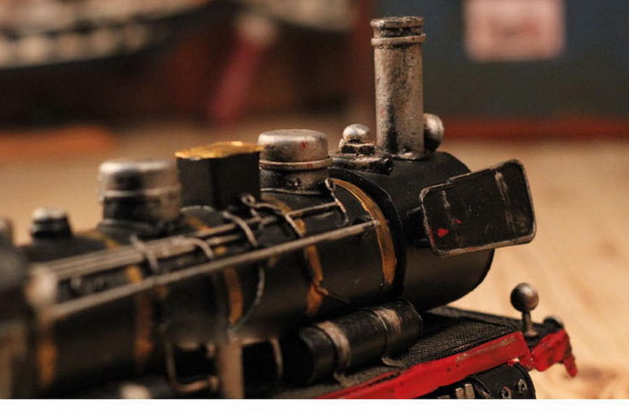Hand Made Tin Metal HO Scale Model Railroad Trains Steam Locomotive Home Decorat