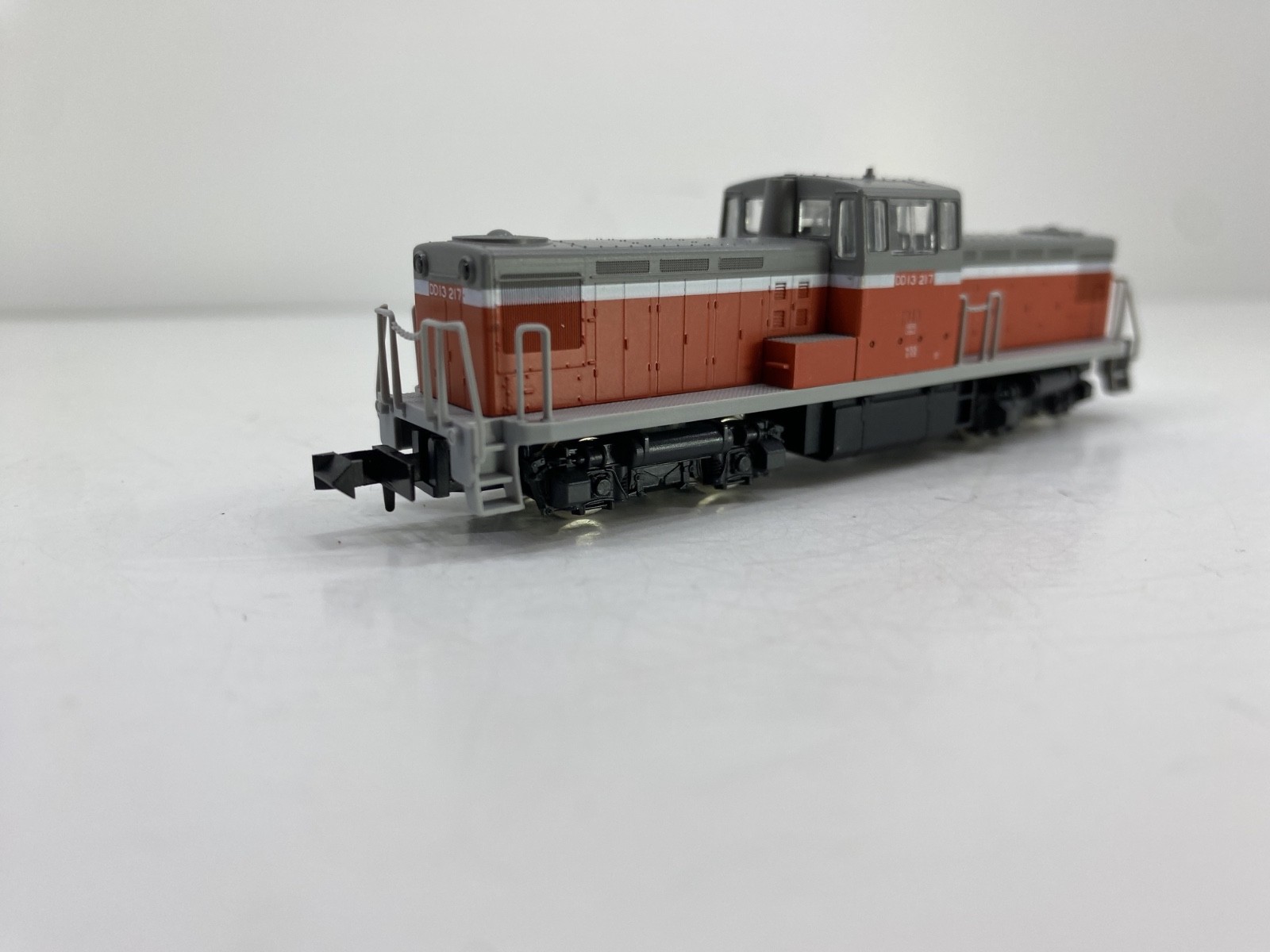 Kato N Scale 7001 DD13 Center Cab Switcher Locomotive