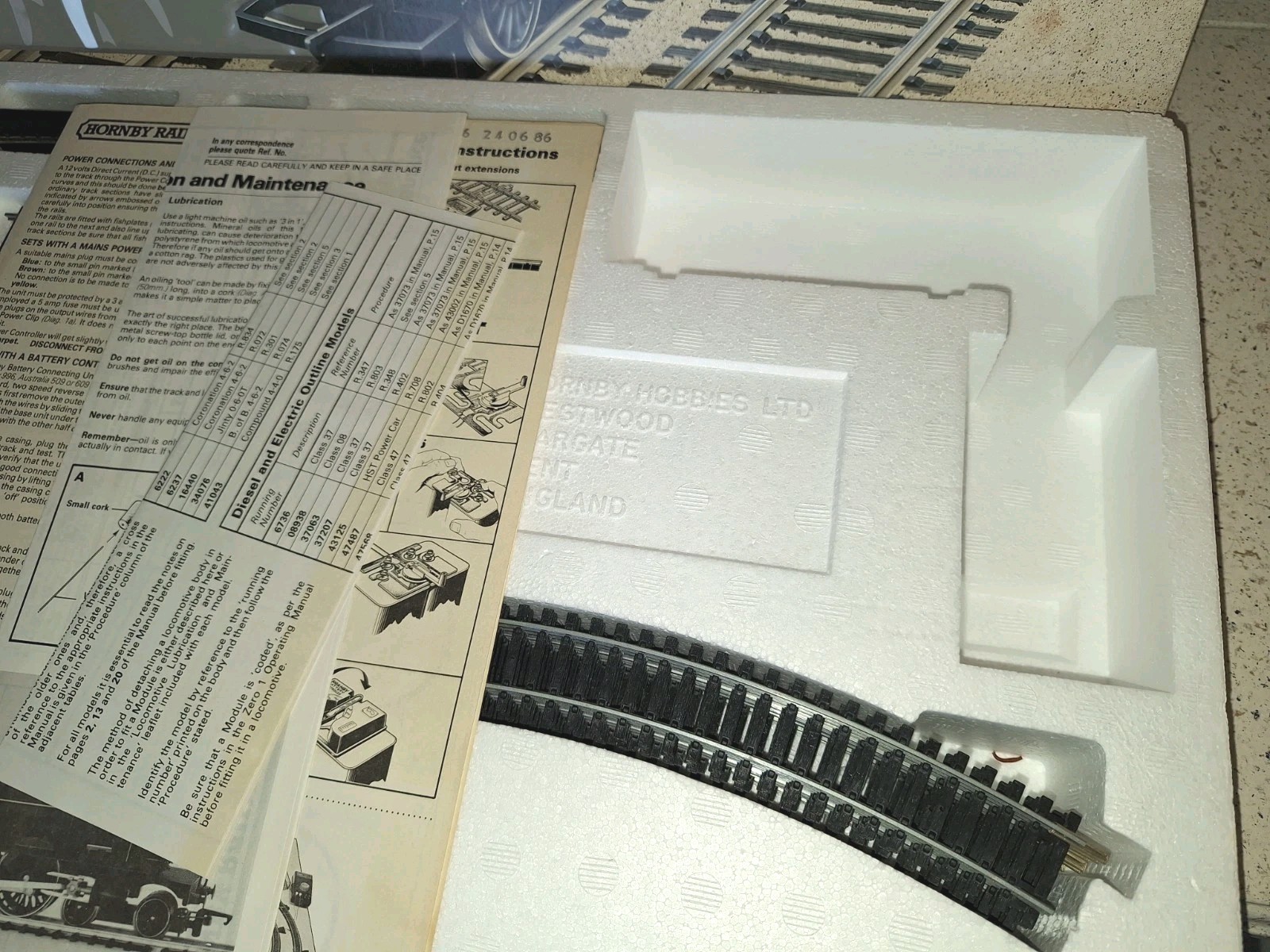 Hornby R671 Country Local Boxed Set & Track. New Old Stock. Mint Cond. OO Scale