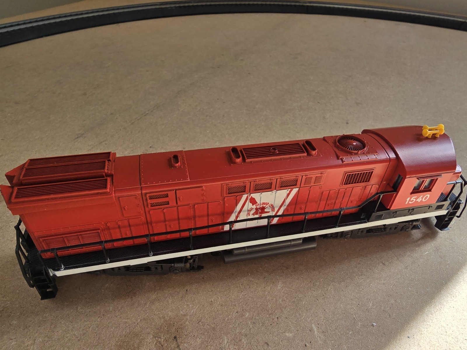 AHM/Roco Central New Jersey Alco Century 424 Diesel Locomotive CNJ 1540 HO