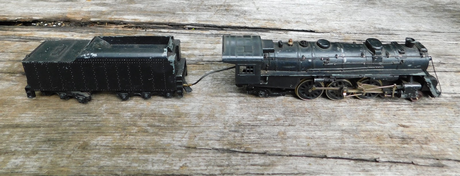 4-6-2 Unbranded Tyco Mantua Metal HO Steam Loco & Tender with Light