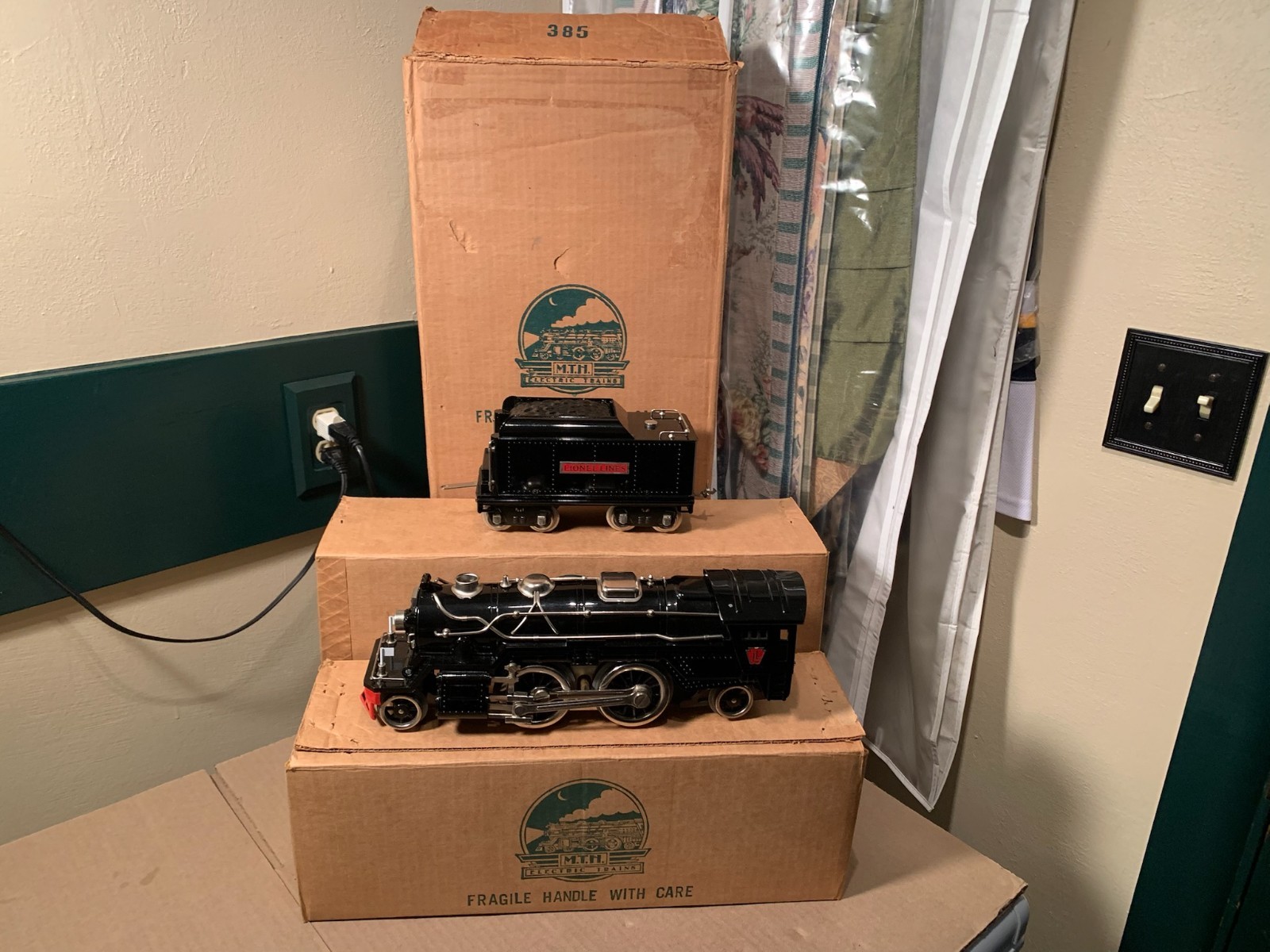 MTH Standard Gauge Lionel Lines 385 2-4-2 Steam Locomotive & Tender