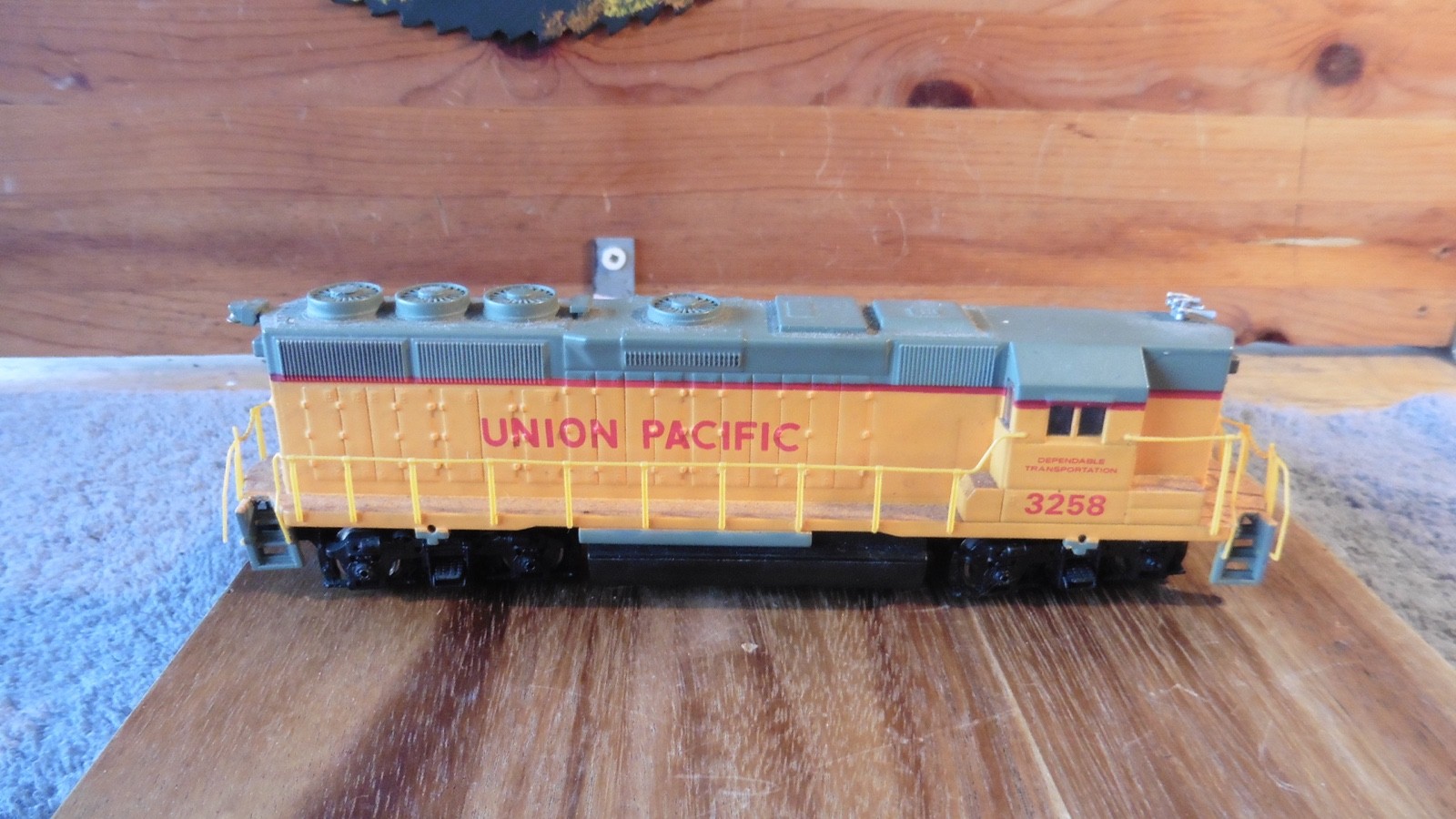 3 Miniature Union Pacific Replica Locomotive Die Cast Trains #3258 #2452 RSO