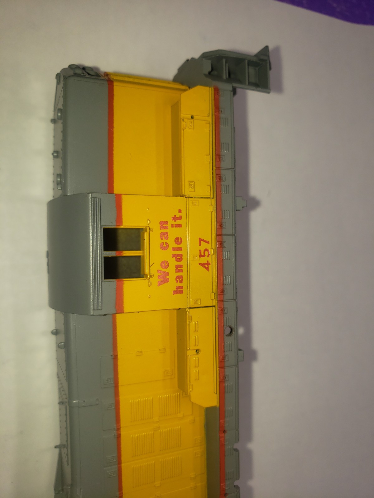 SD9 SHELL ONLY UNION PACIFIC 457 ATHEARN HO SCALE 3826 NO LENSES