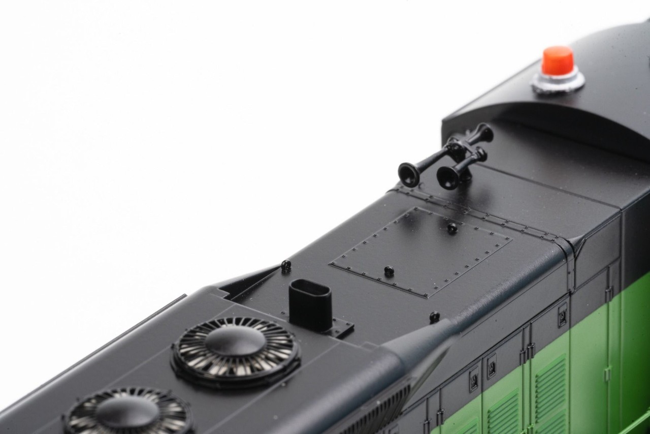 Rapido ~ HO Scale ~ Burlington Northern ~ SD9 #6229 ~ DCC & Sound ~ 050627