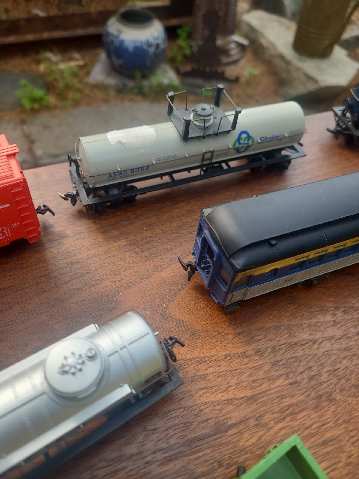 16 Pc. Trains ASSORTMENT + LIFE-LIKE Hobby Transformer SANTA FE VIRGINIAN others