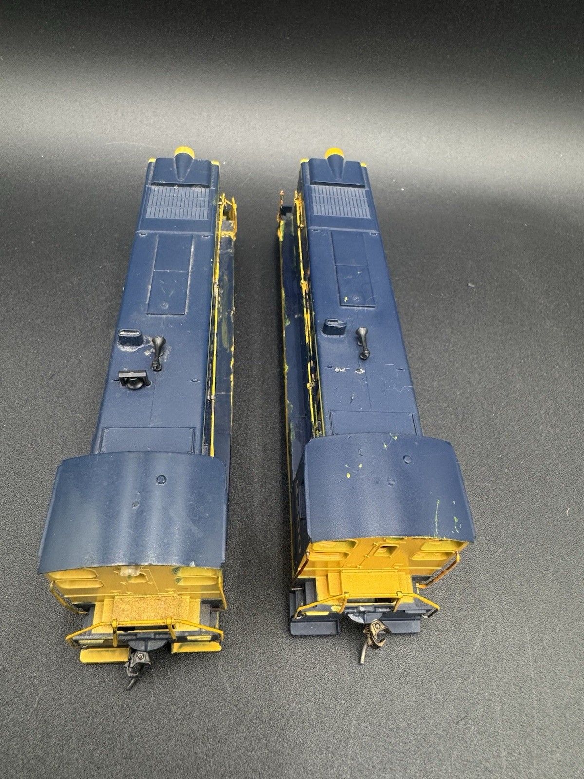 Athearn HO S-12 ATSF/Santa Fe #2200 PWR Diesel Locomotive Pair Tested Custom