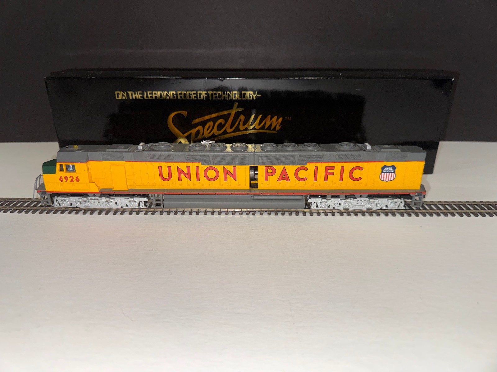 Bachmann Spectrum 81306 HO Scale EMD DD40Ax Union Pacific #6926