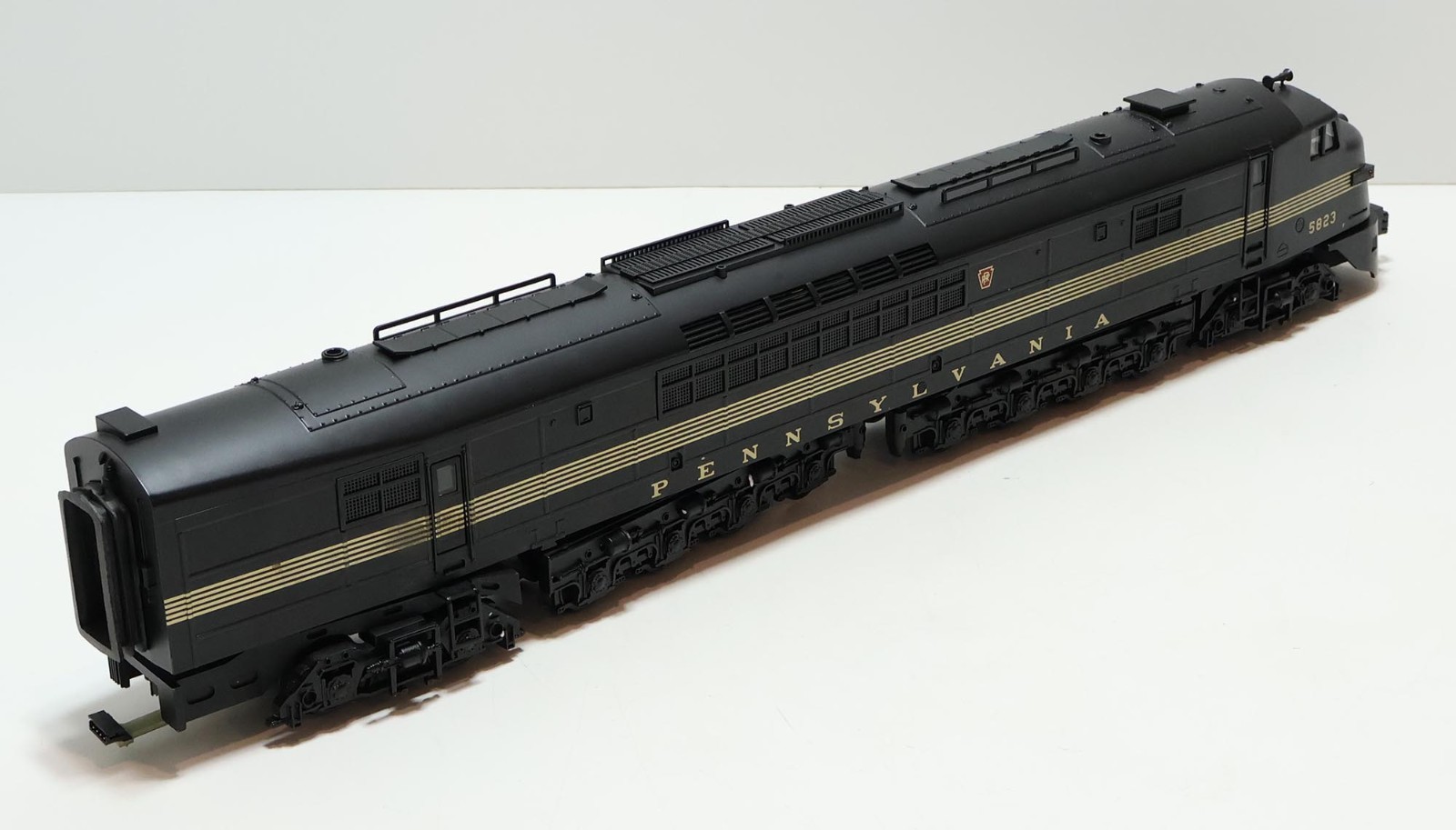 MTH O-Scale Pennsylvania Centipede A-A Diesel Set 3-Rail w/ Proto 20-2200-1