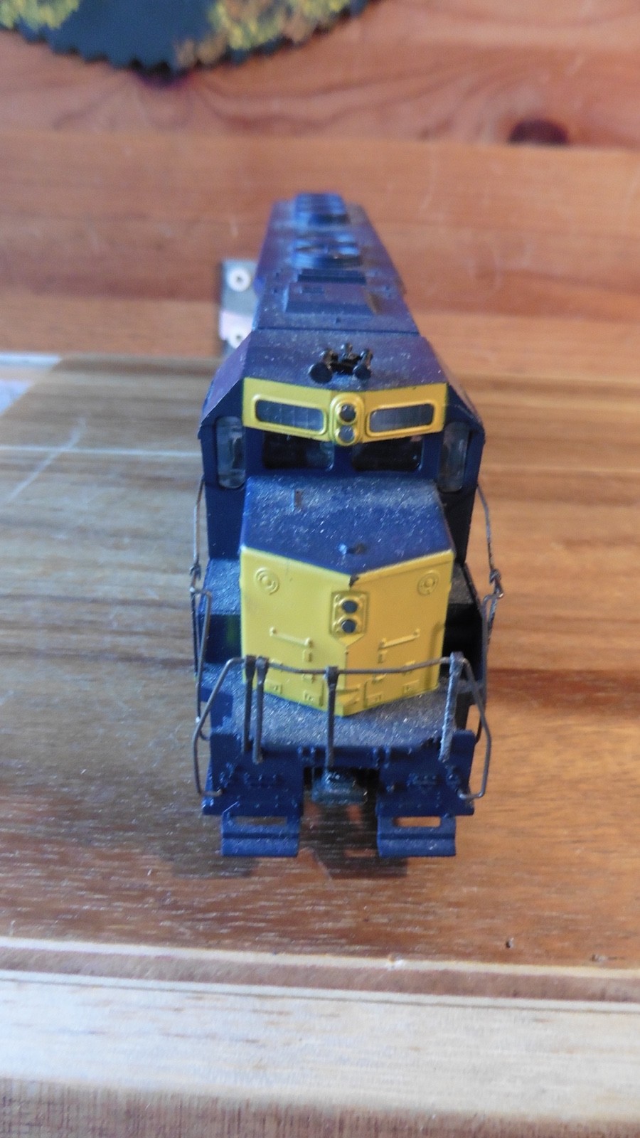 4 Miniature Sante Fe Replica Locomotive Die Cast Trains #4015 #307 #8731 #1762