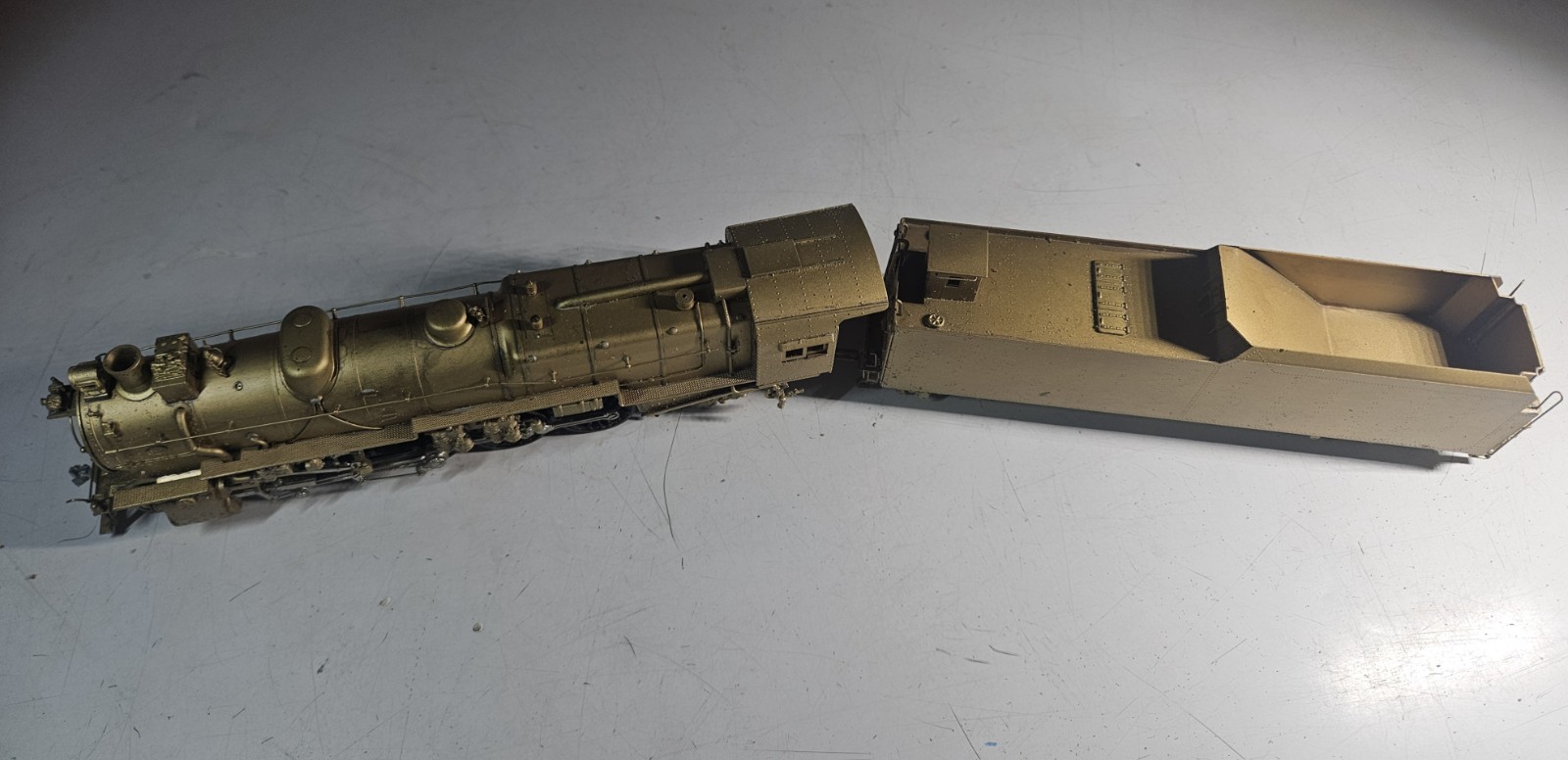 WESTSIDE MODEL CO. HO SCALE BRASS STEAM LOCOMOTIVE AND TENDER, PENNSYLVANIA M-1A
