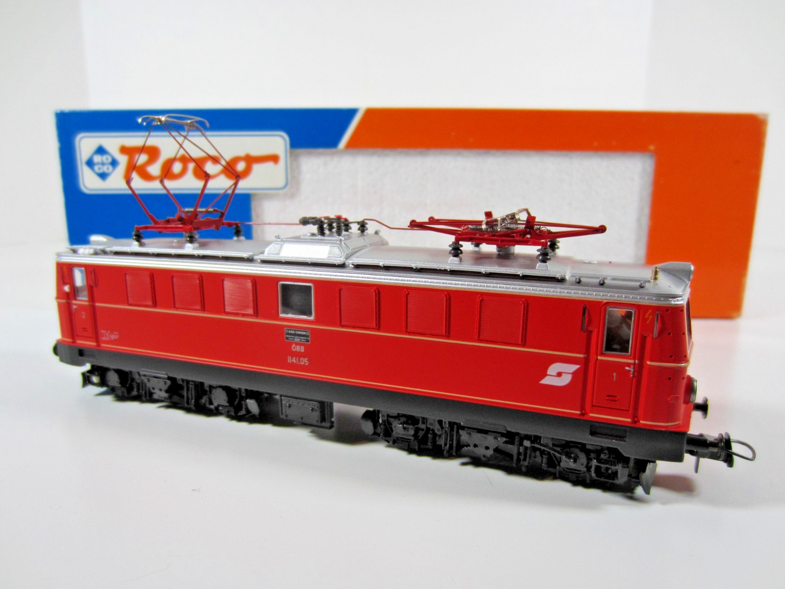 Roco 43641 OBB Class 1141 Electric Locomotive. Original packaging.