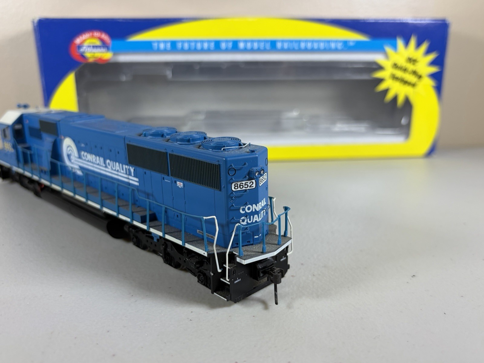 HO Athearn RTR DCC Ready Conrail(CSX Patch) SD50 #8652