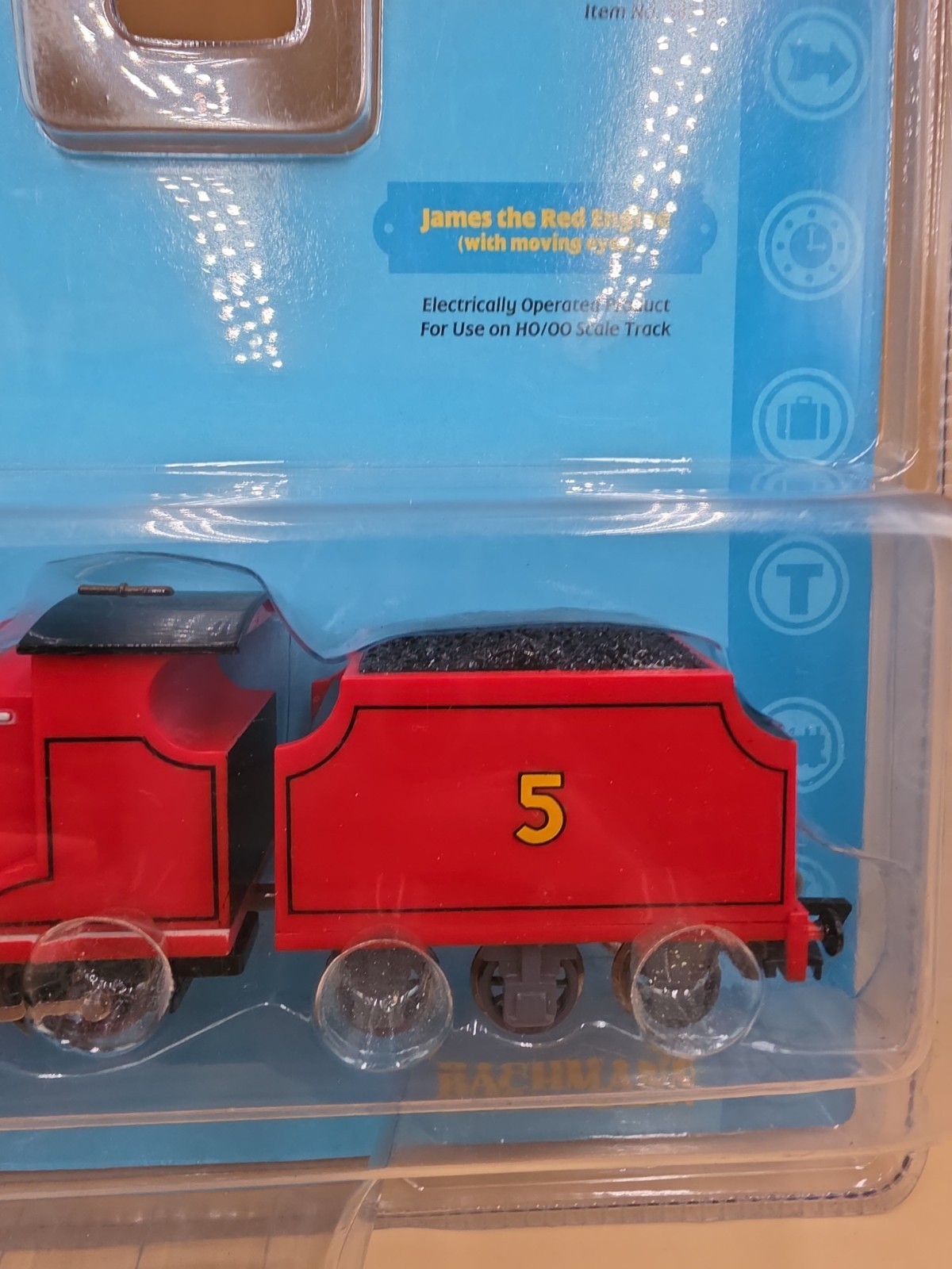 Bachmann HO Scale Thomas Moving Eyes Locomotive Train – Red