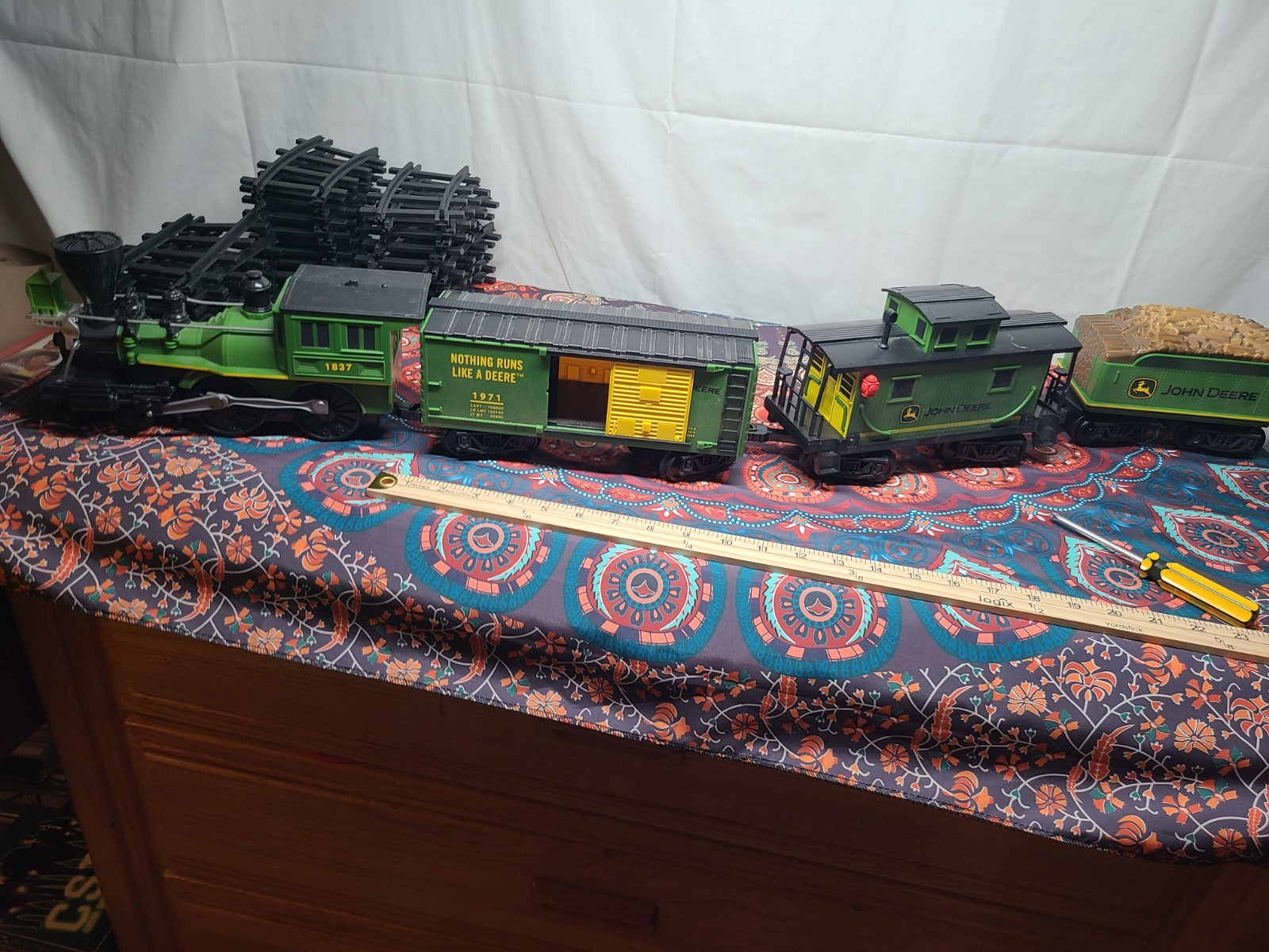 Lionel John Deere Battery Powered Ready-To-Play Train Set 2016 No Remote