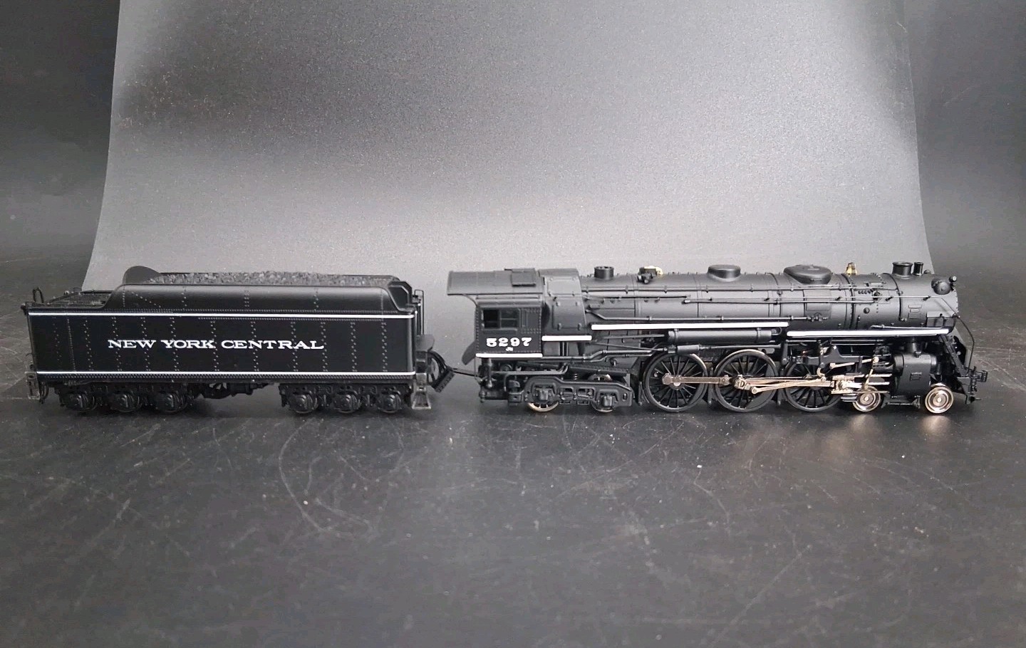Broadway Limited HO Gauge 065 NYC J1D 4-6-4 Hudson #5297 Elesco DCC/Sound LN