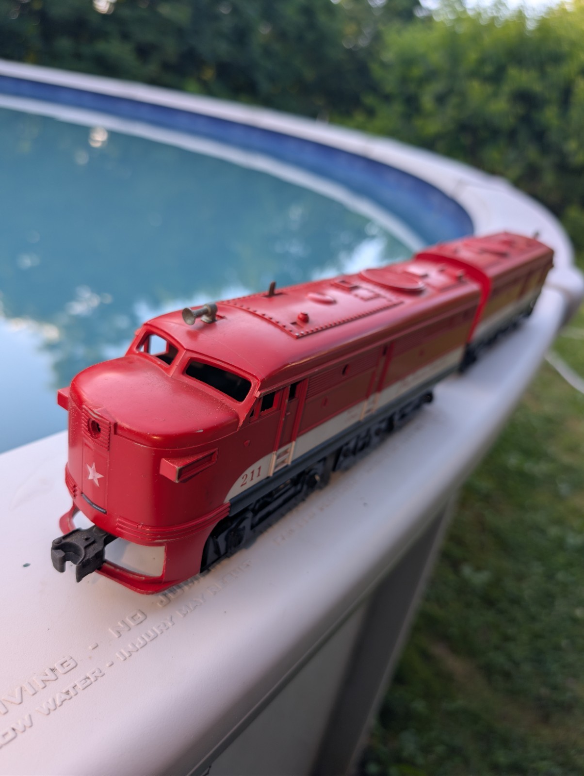 Vtg. 1962~ Lionel Model Railroad Train #211 “The Texas Special” Diesel Set/Runs